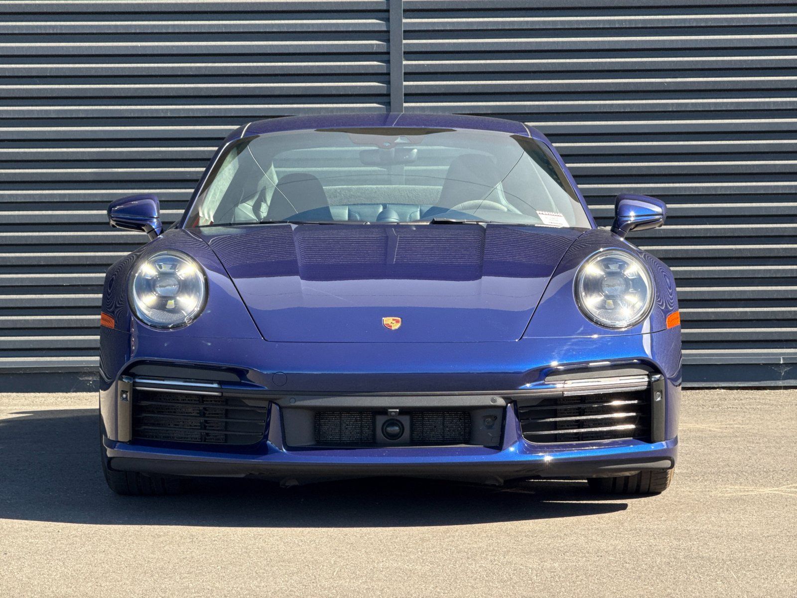 2025 Porsche 911 Turbo S — full photo 11 of 28