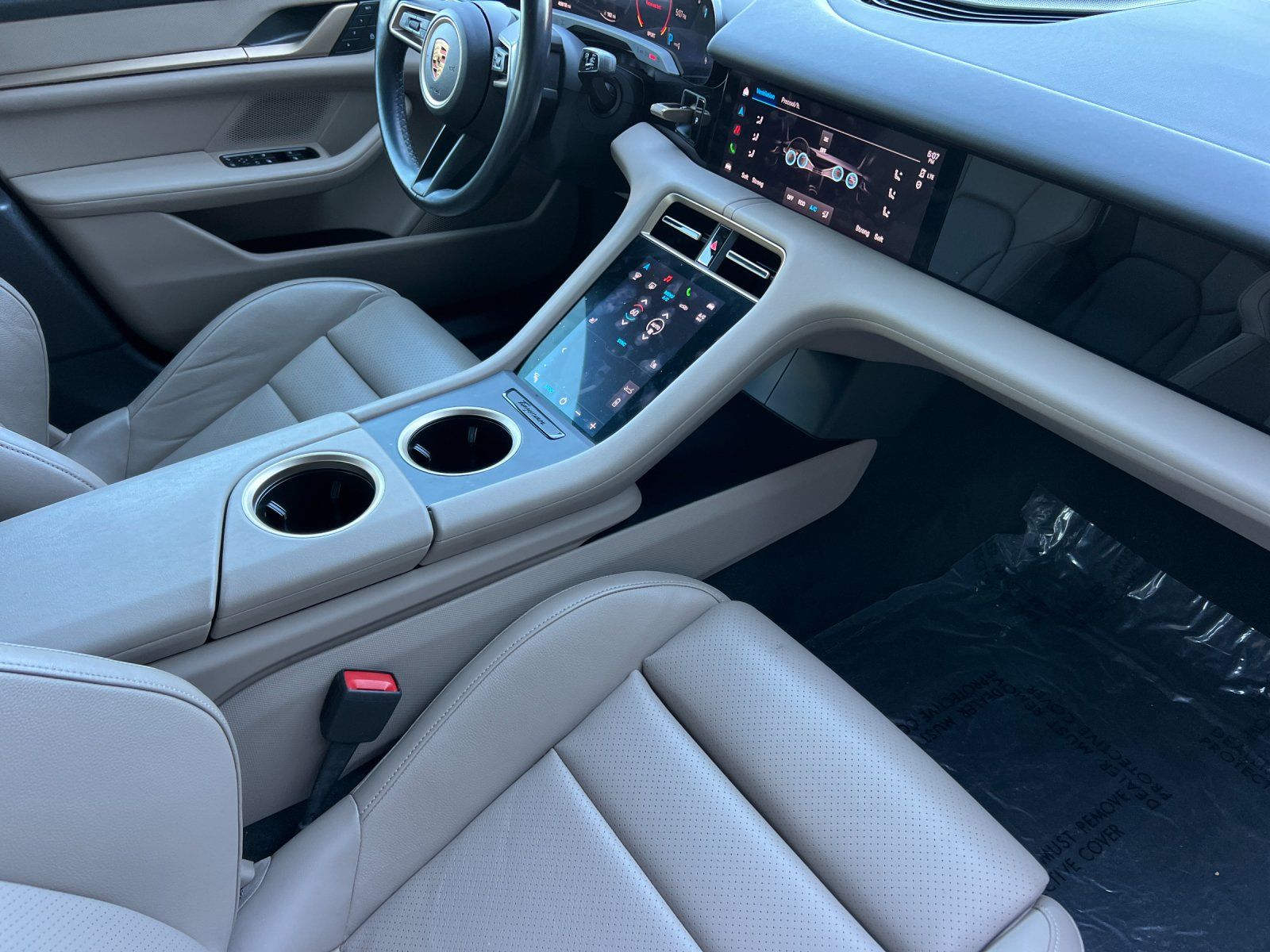 2023 Porsche Taycan Base — full photo 16 of 29