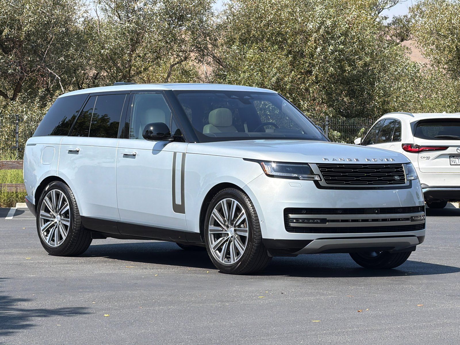 2023 Land Rover Range Rover SE — full photo 7 of 28