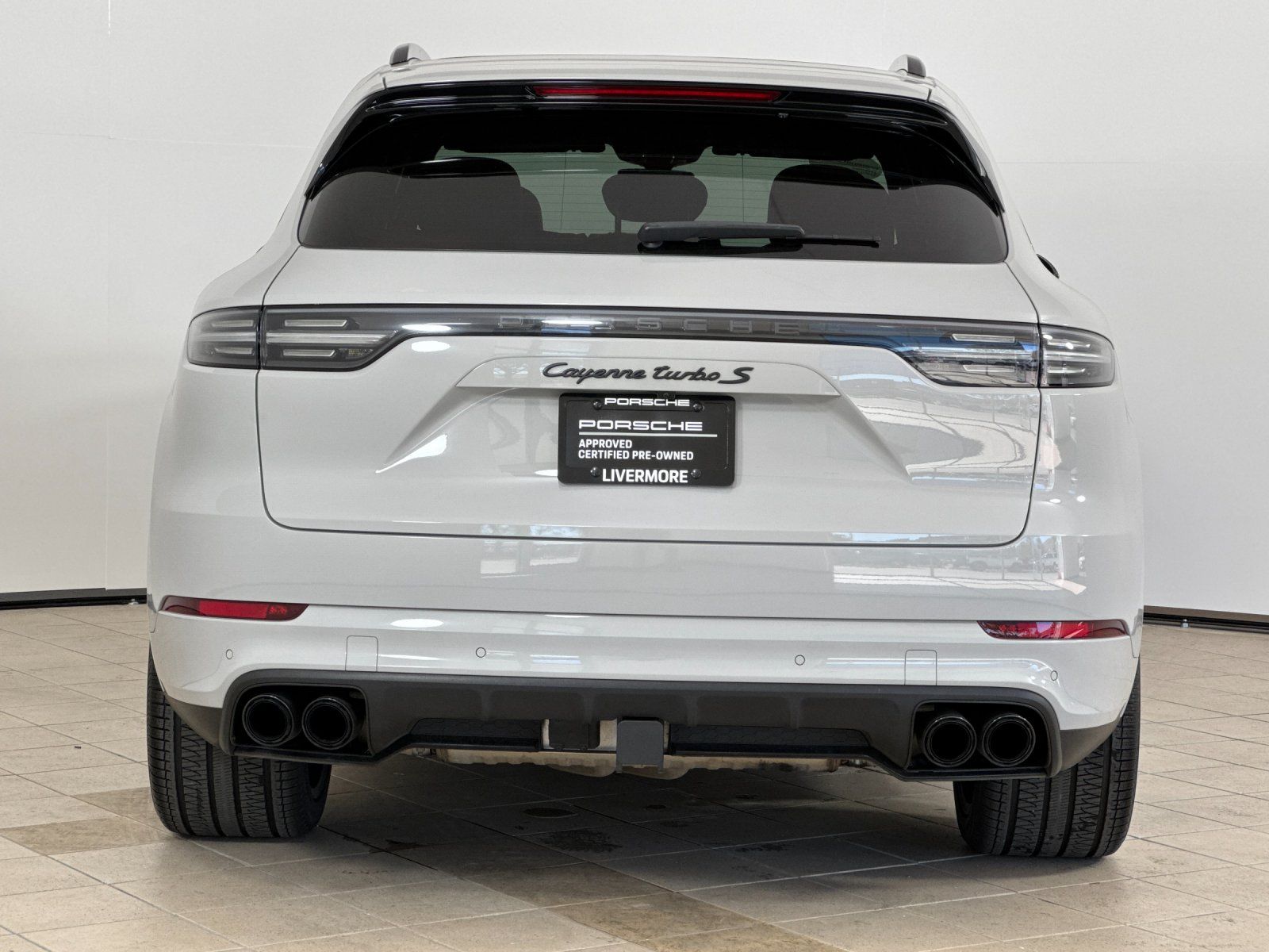 2023 Porsche Cayenne E-Hybrid Turbo S — full photo 8 of 30
