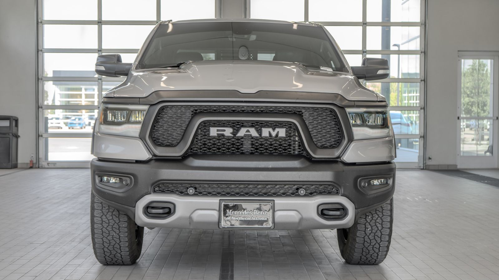 2020 Ram 1500 Rebel — foto completa 11 de 34