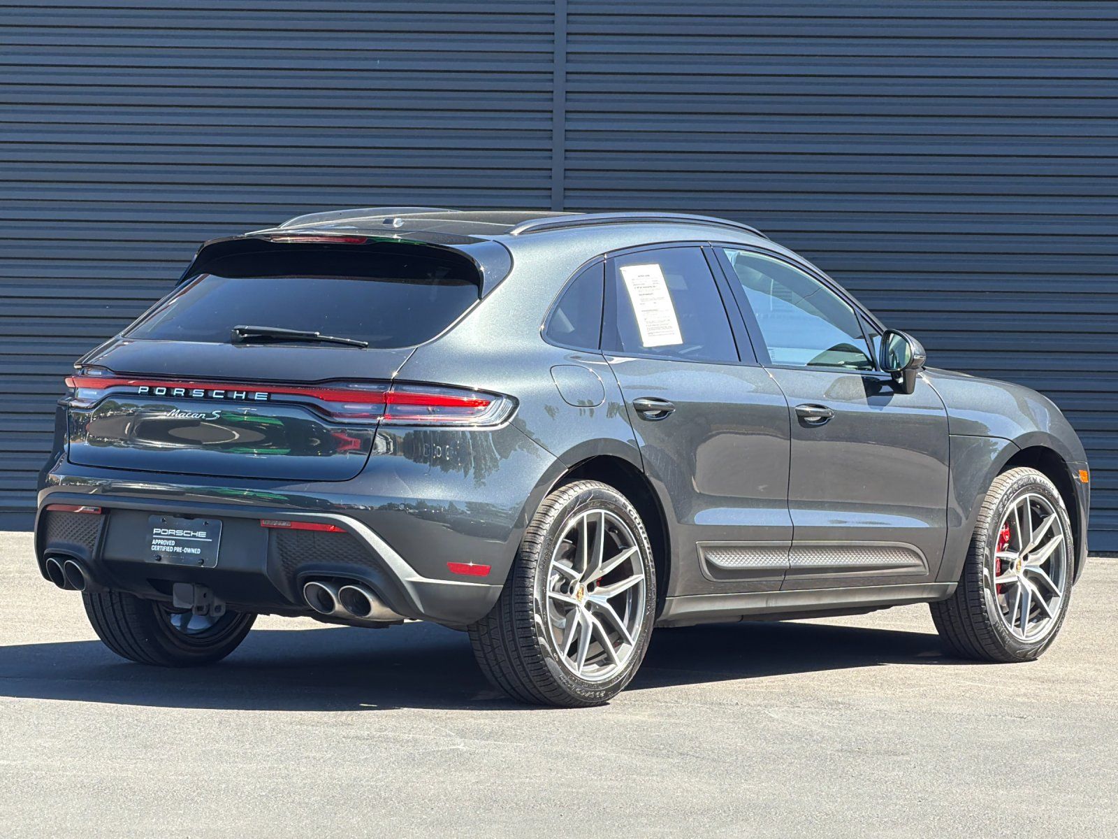 2024 Porsche Macan S — full photo 8 of 27