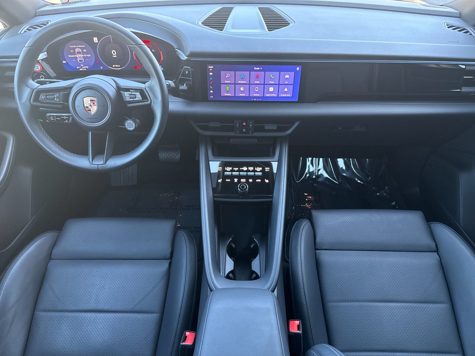 2025 Porsche Macan Electric 4 — foto completa 6 de 28