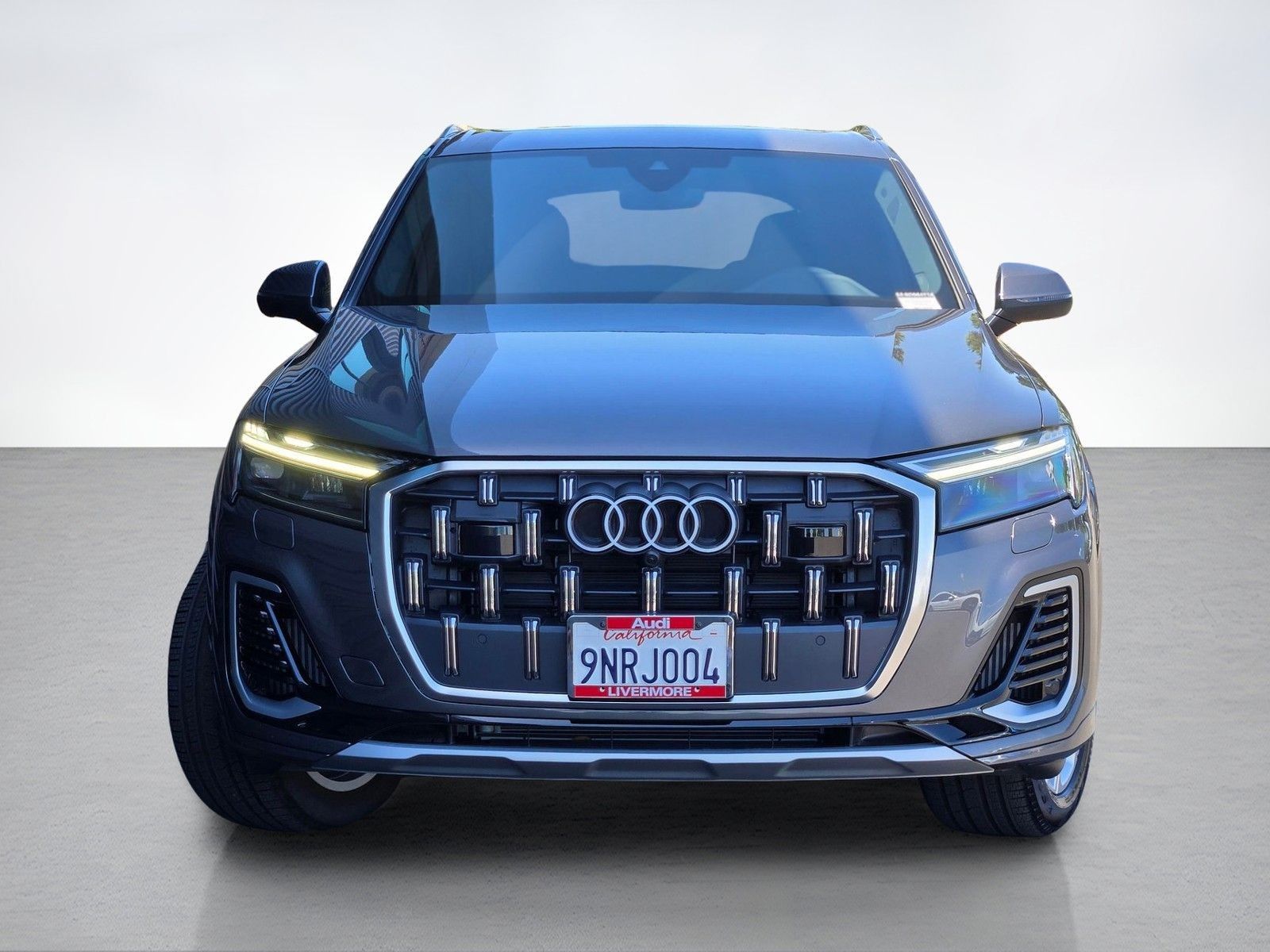 2025 Audi Q7 55 Premium Plus — foto completa 2 de 45