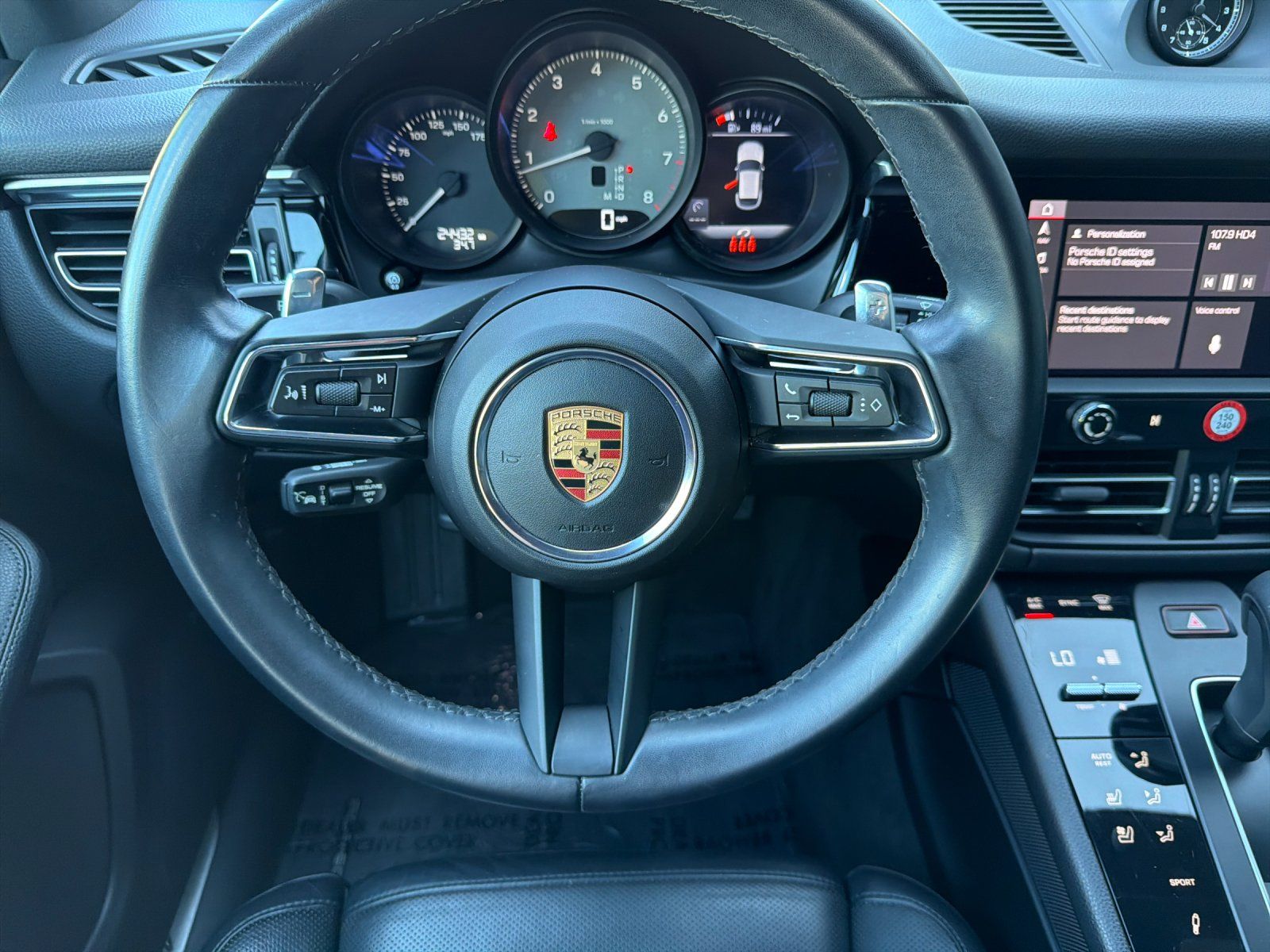 2024 Porsche Macan S — full photo 14 of 27