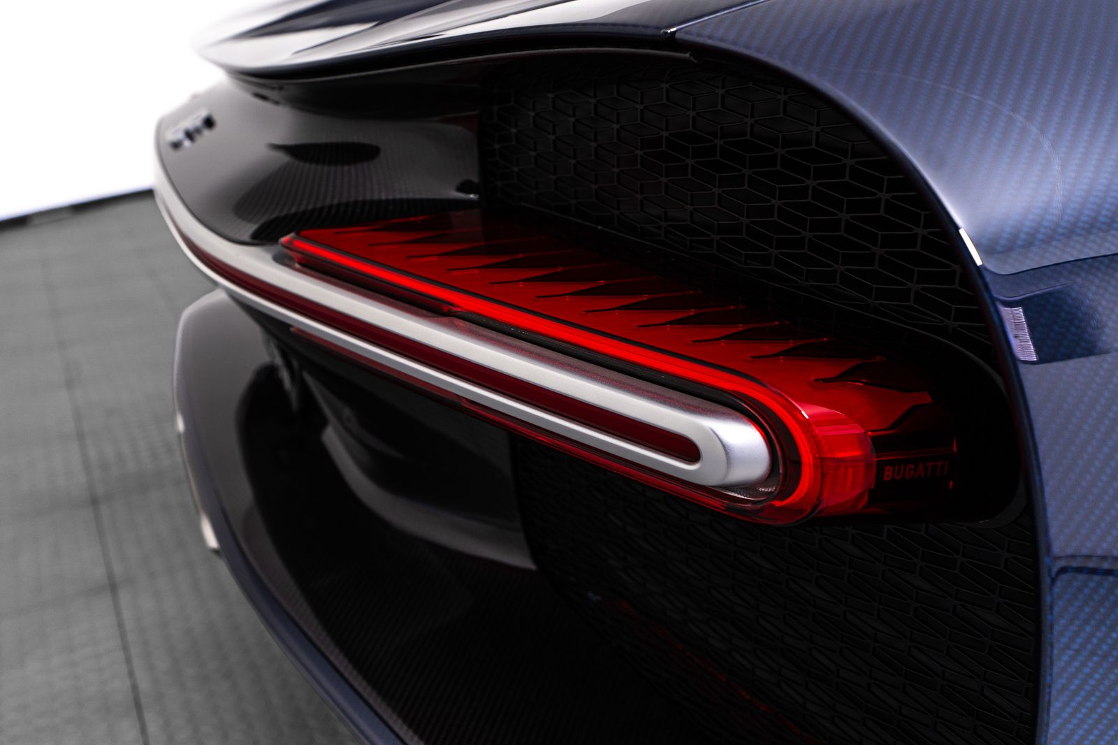 2018 Bugatti Chiron — foto completa 21 de 85