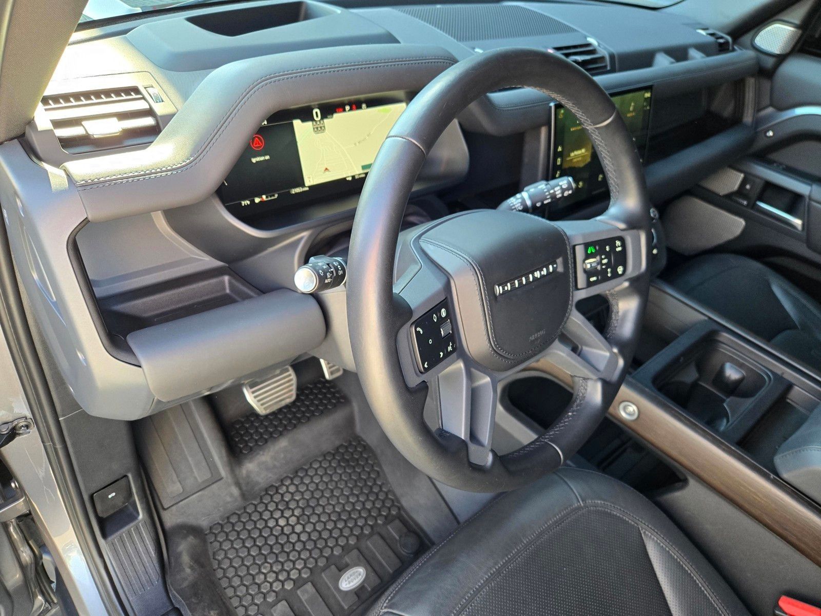 2024 Land Rover Defender 130 X — foto completa 18 de 45