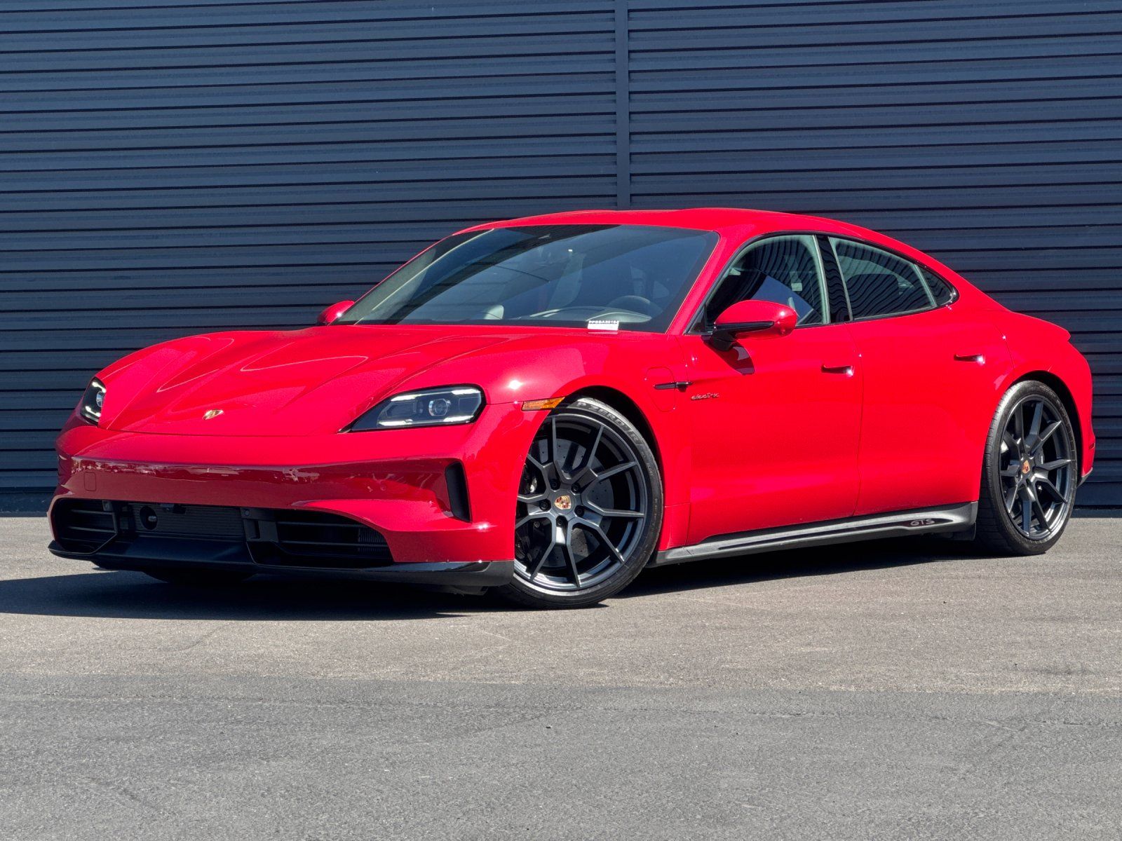 2025 Porsche Taycan GTS — full photo 1 of 28