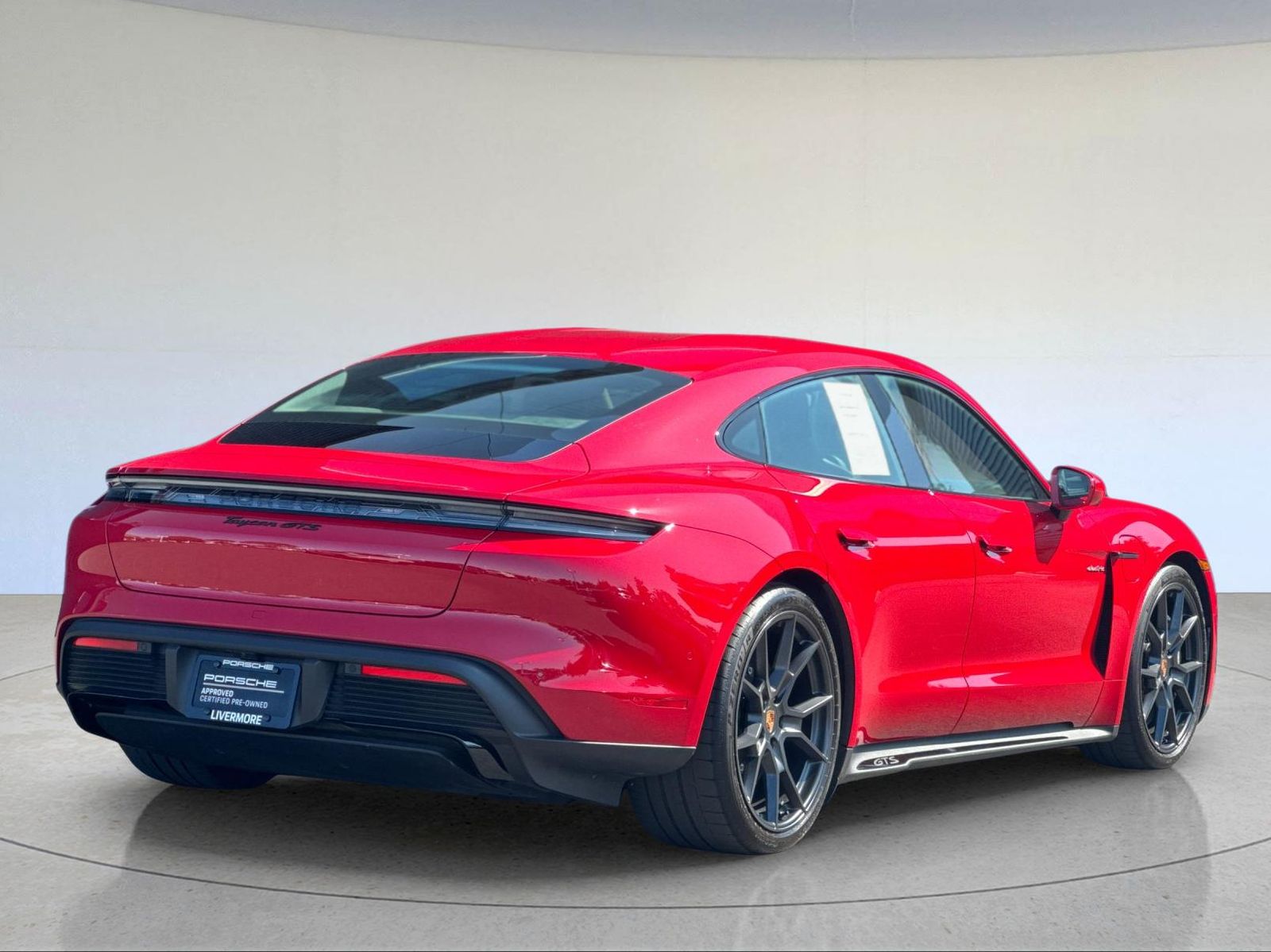 2025 Porsche Taycan GTS — foto completa 9 de 29
