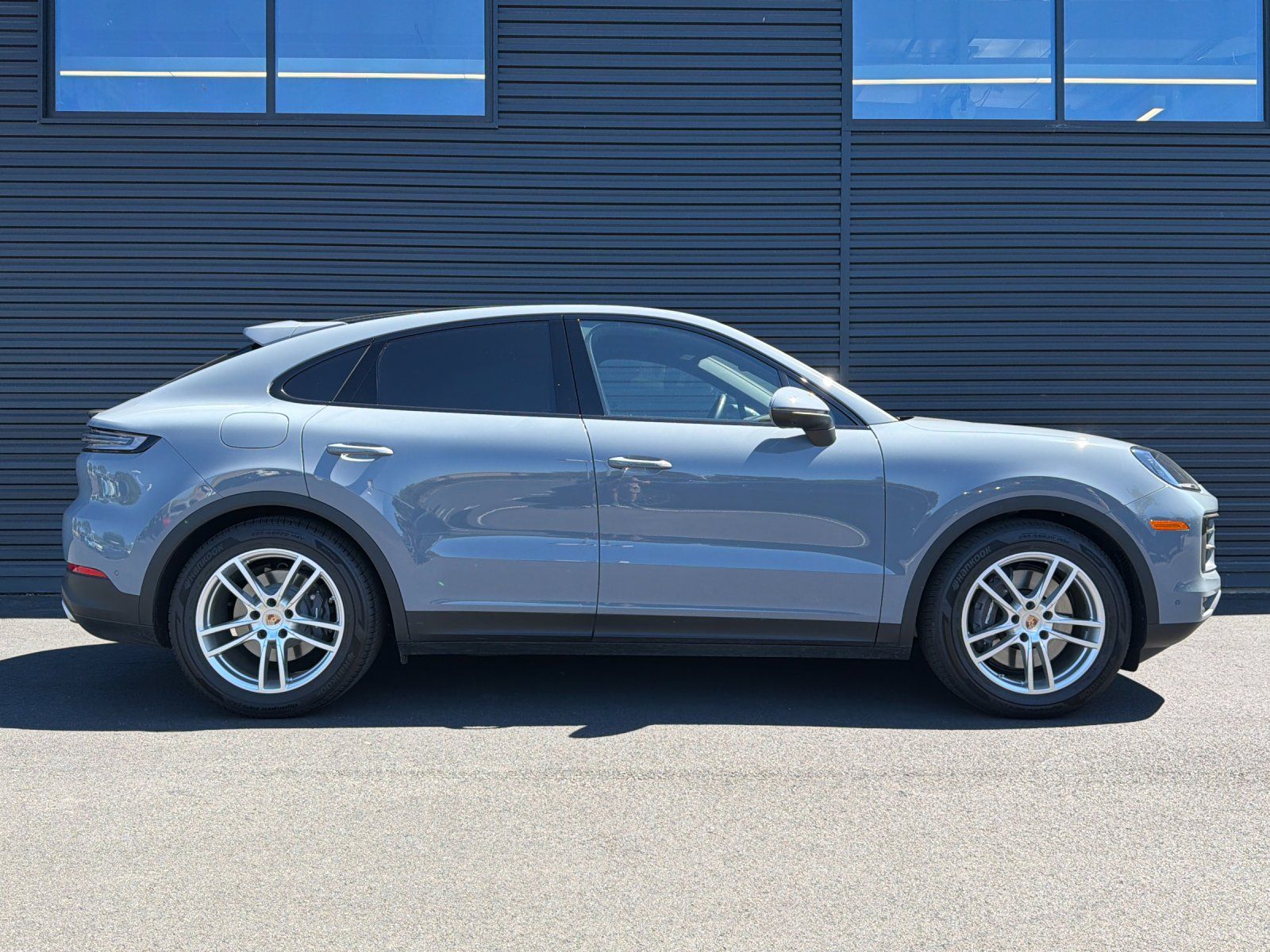 2026 Porsche Cayenne Coupe Base — foto completa 10 de 29