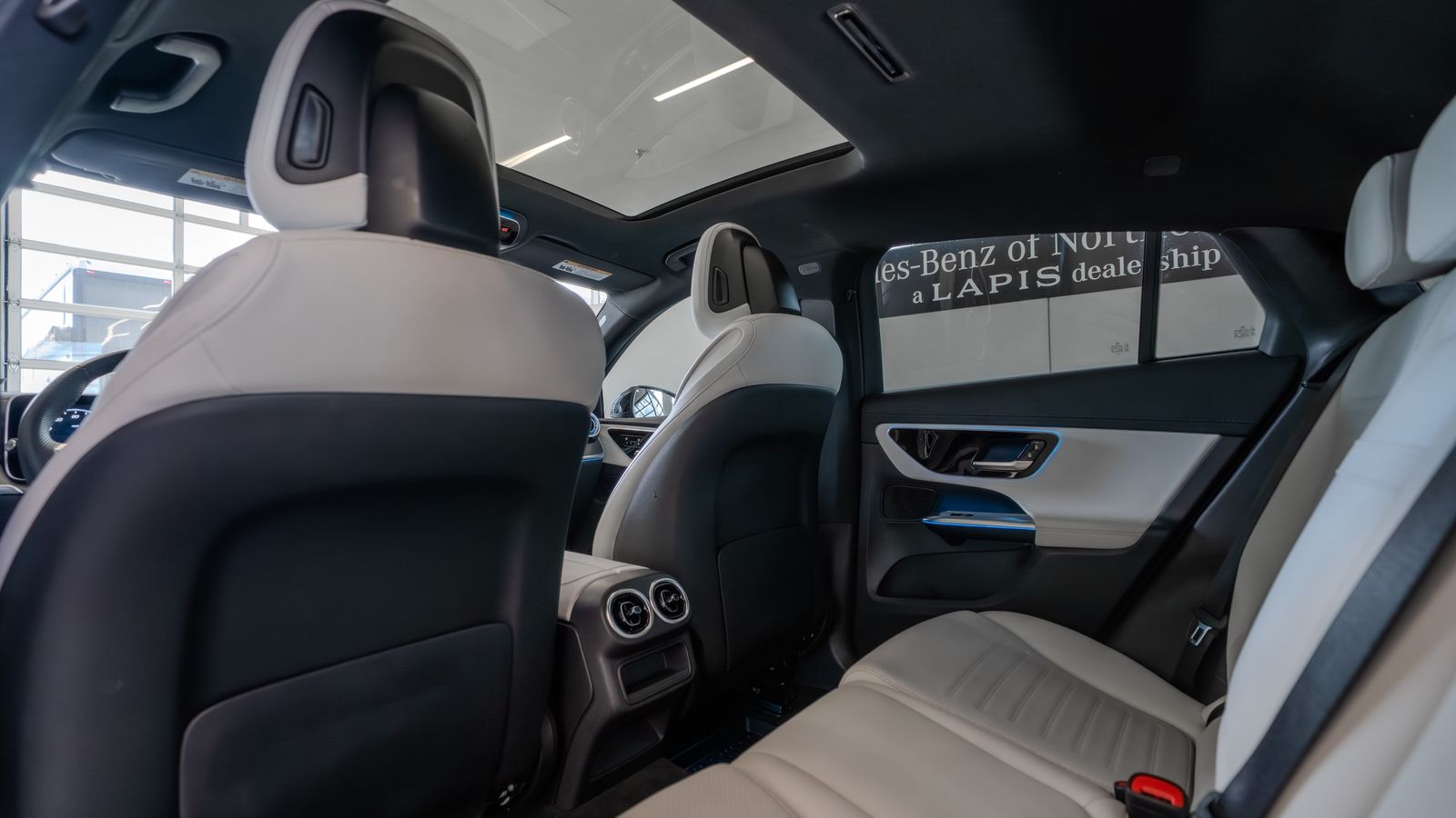 2024 Mercedes-Benz GLC GLC 300 Coupe — full photo 26 of 35
