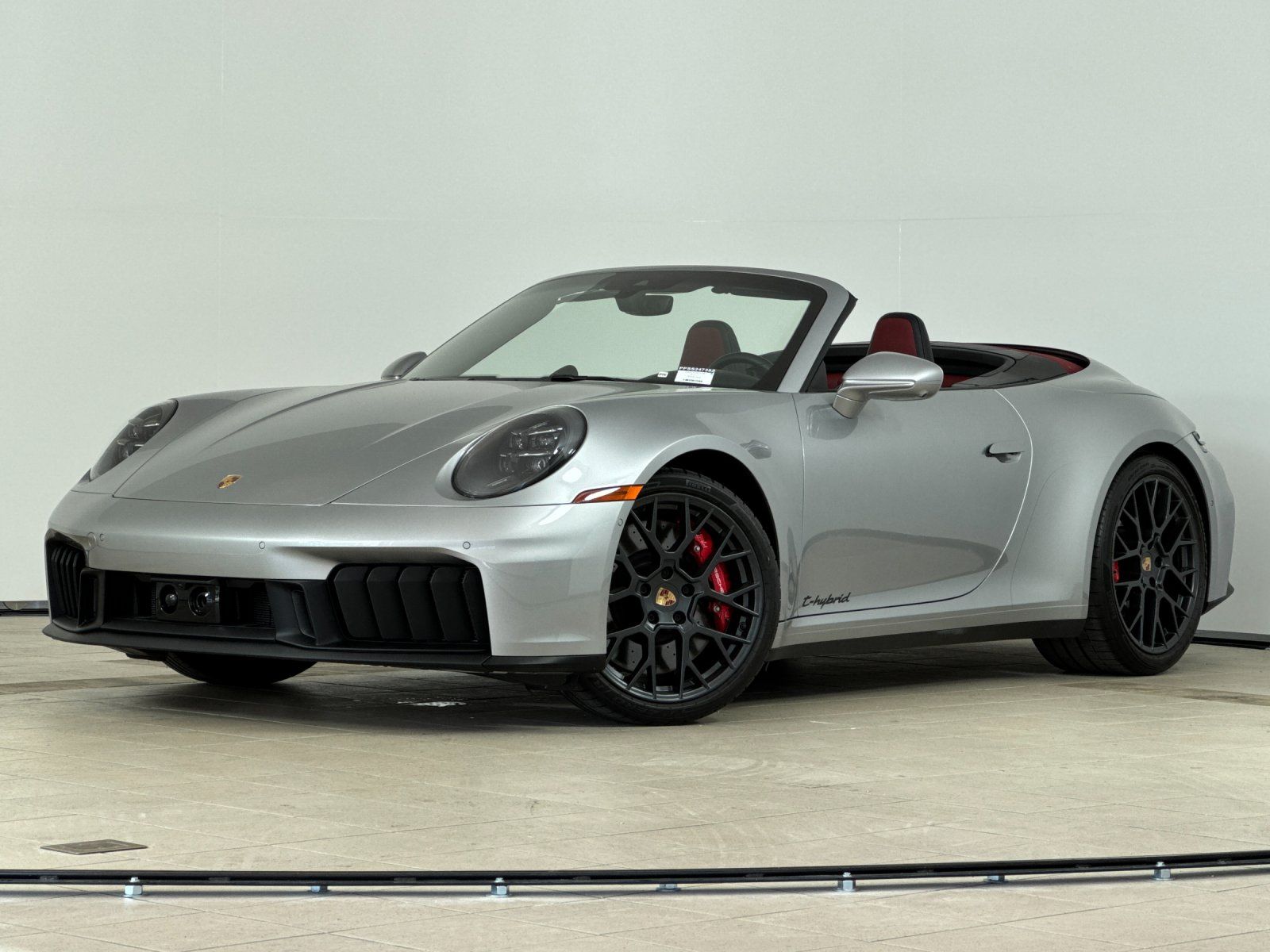 2025 Porsche 911 Carrera 4 GTS — full photo 1 of 28