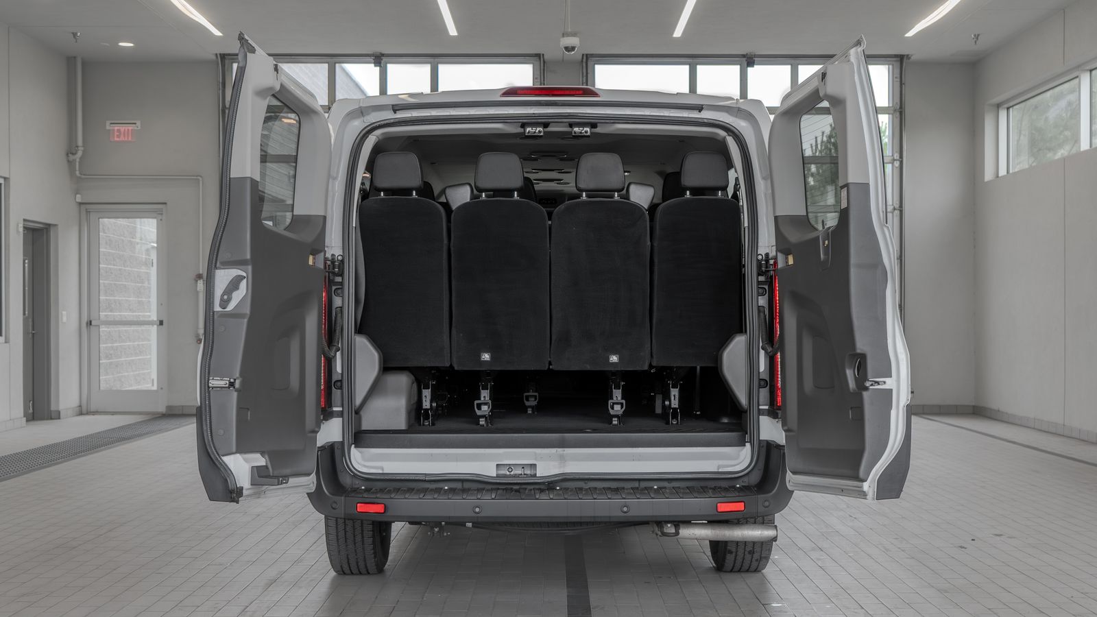 2024 Ford Transit-350 XLT — full photo 16 of 35