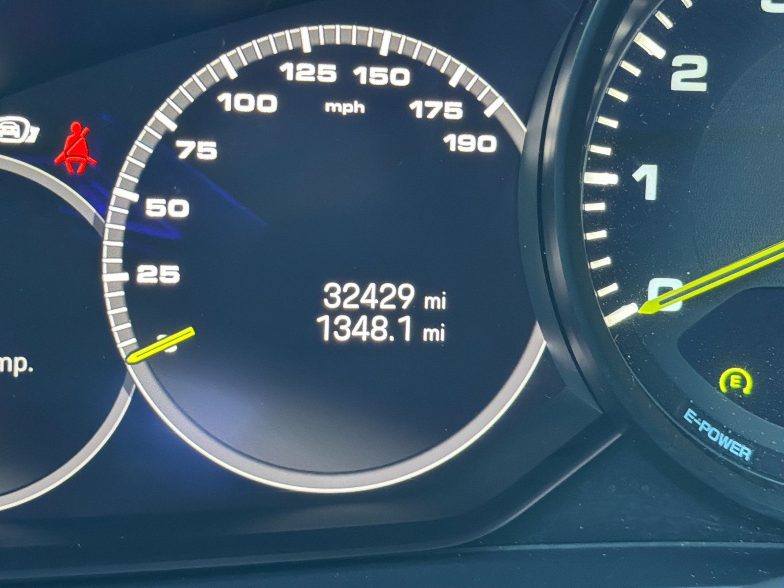 2023 Porsche Panamera E-Hybrid 4 — foto completa 25 de 28
