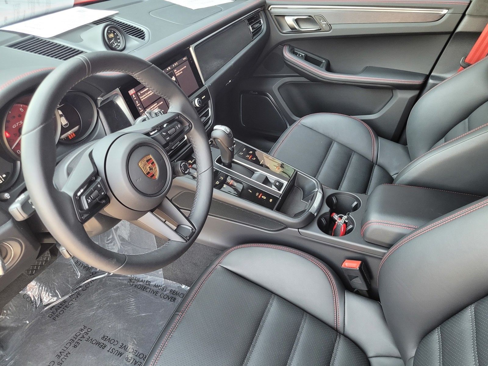 2026 Porsche Macan GTS — foto completa 4 de 28
