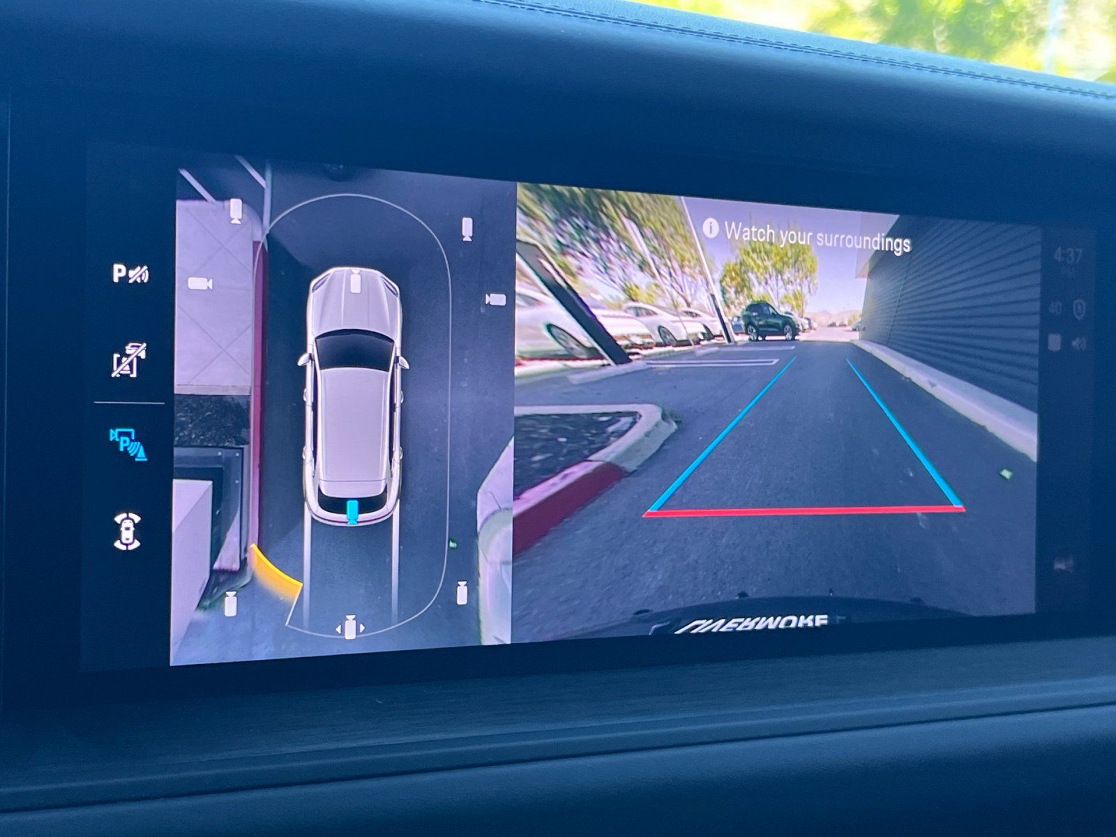 2026 Porsche Cayenne GTS — full photo 20 of 29