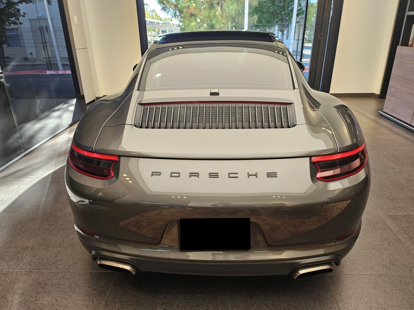 2019 Porsche 911 Carrera — full photo 4 of 12