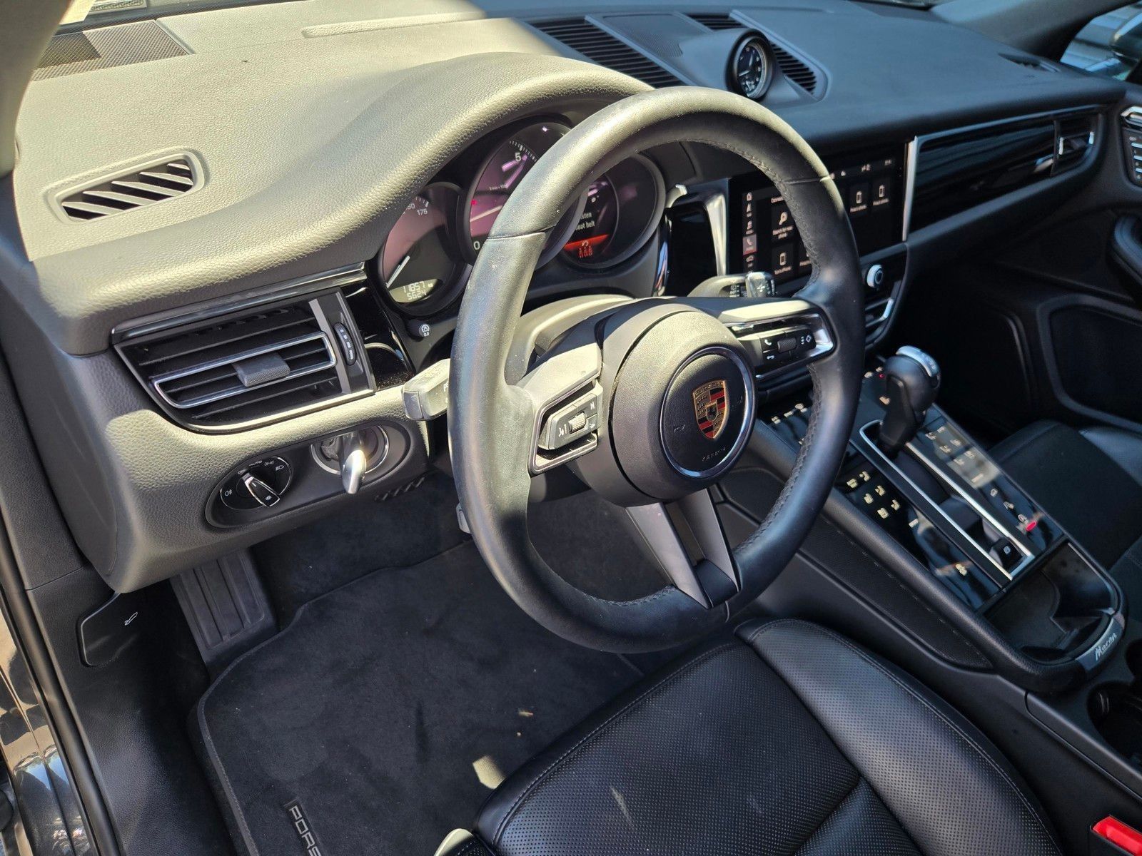 2025 Porsche Macan Base — foto completa 4 de 27