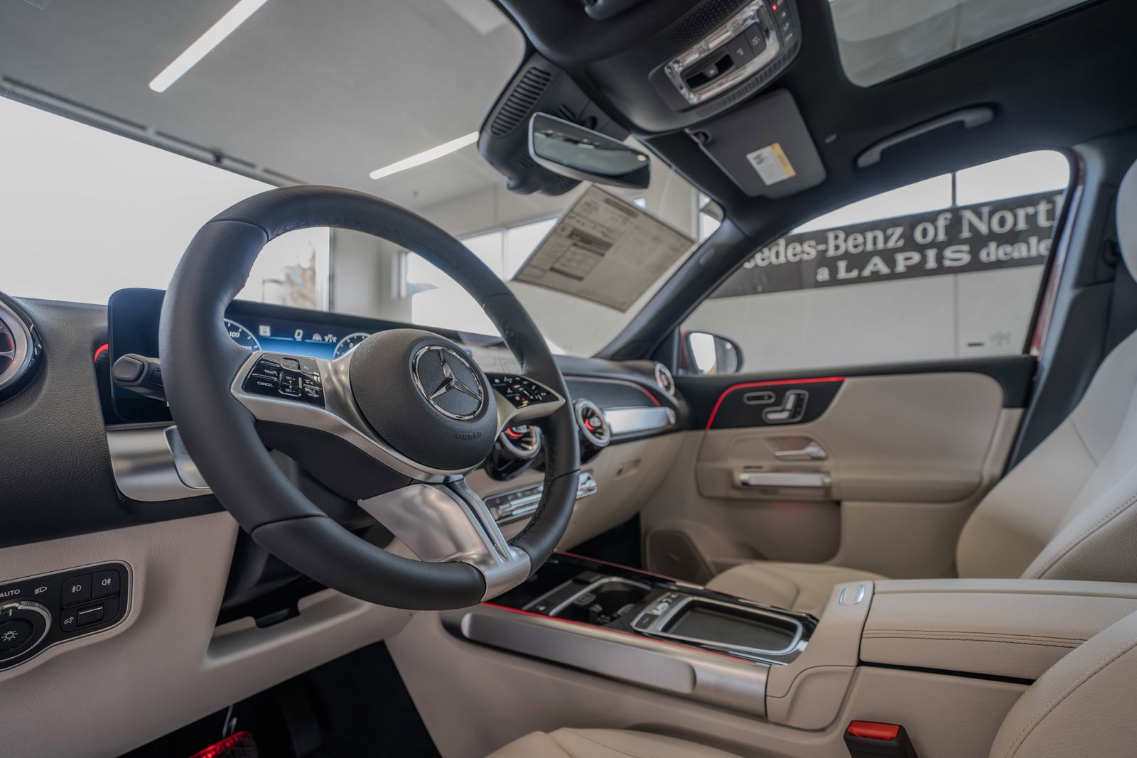 2026 Mercedes-Benz GLB GLB 250 — full photo 6 of 36