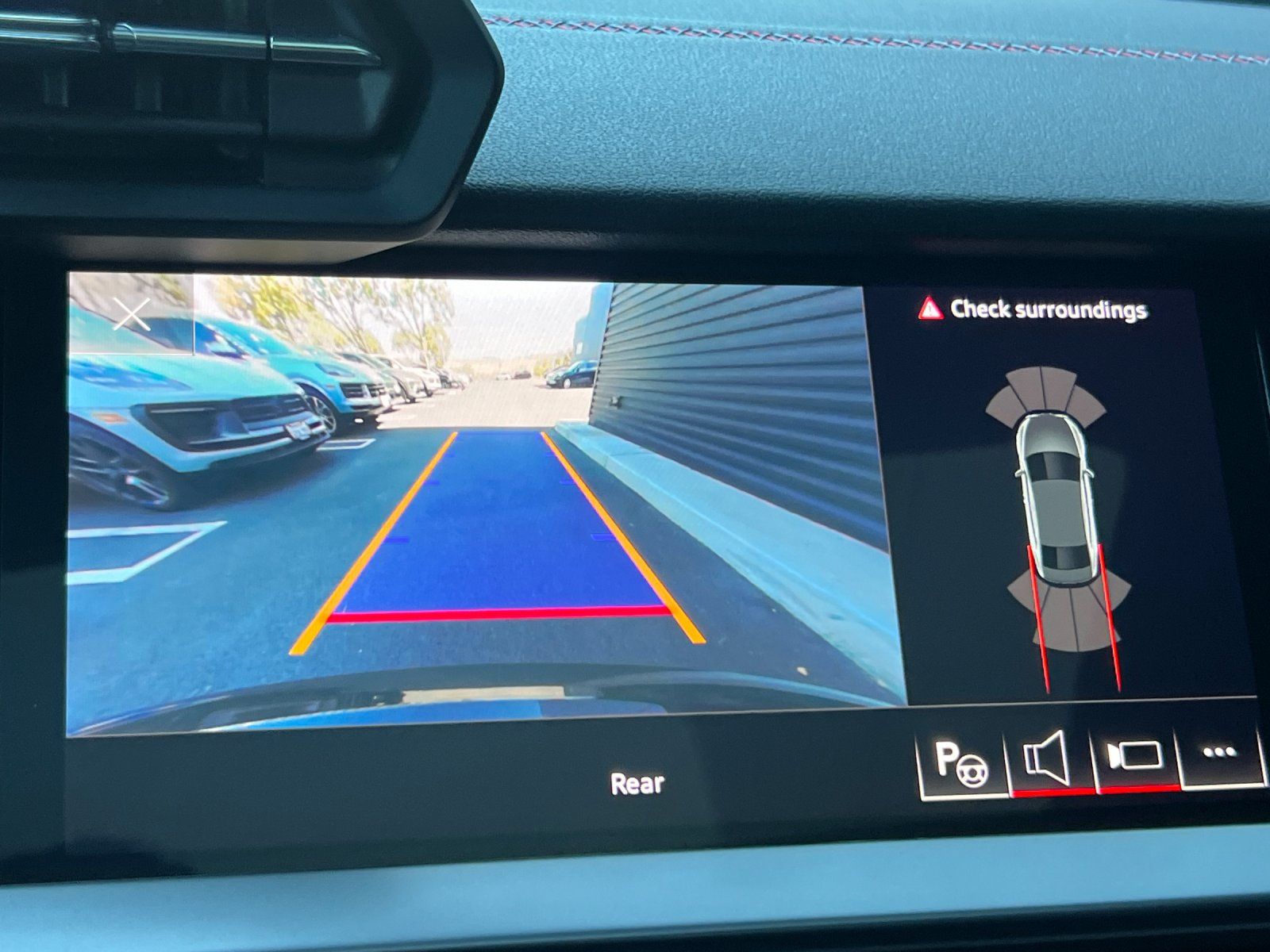 2024 Audi S3 2.0T Premium Plus — foto completa 19 de 28