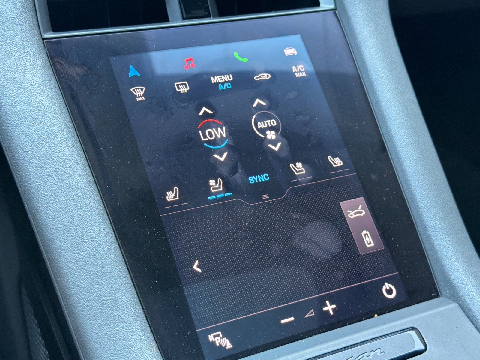 2021 Porsche Taycan Turbo — full photo 20 of 28