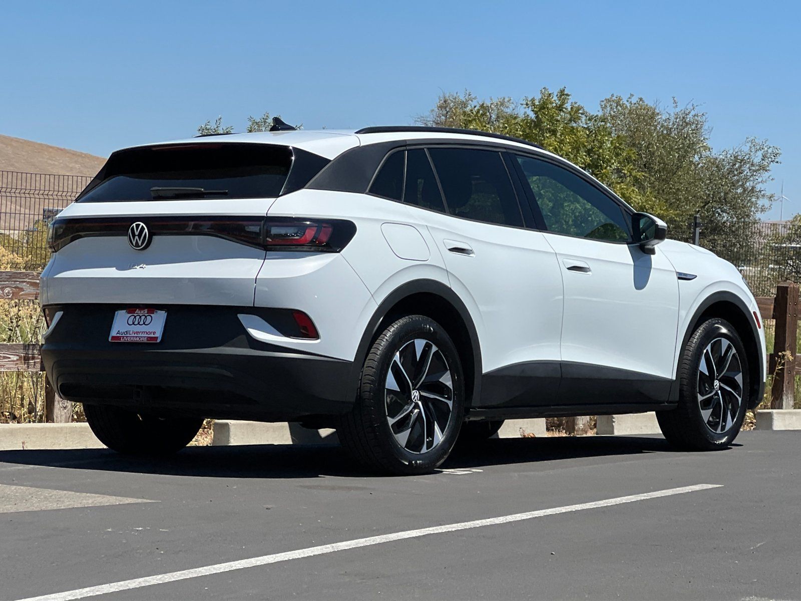 2022 Volkswagen ID.4 Pro — foto completa 6 de 28