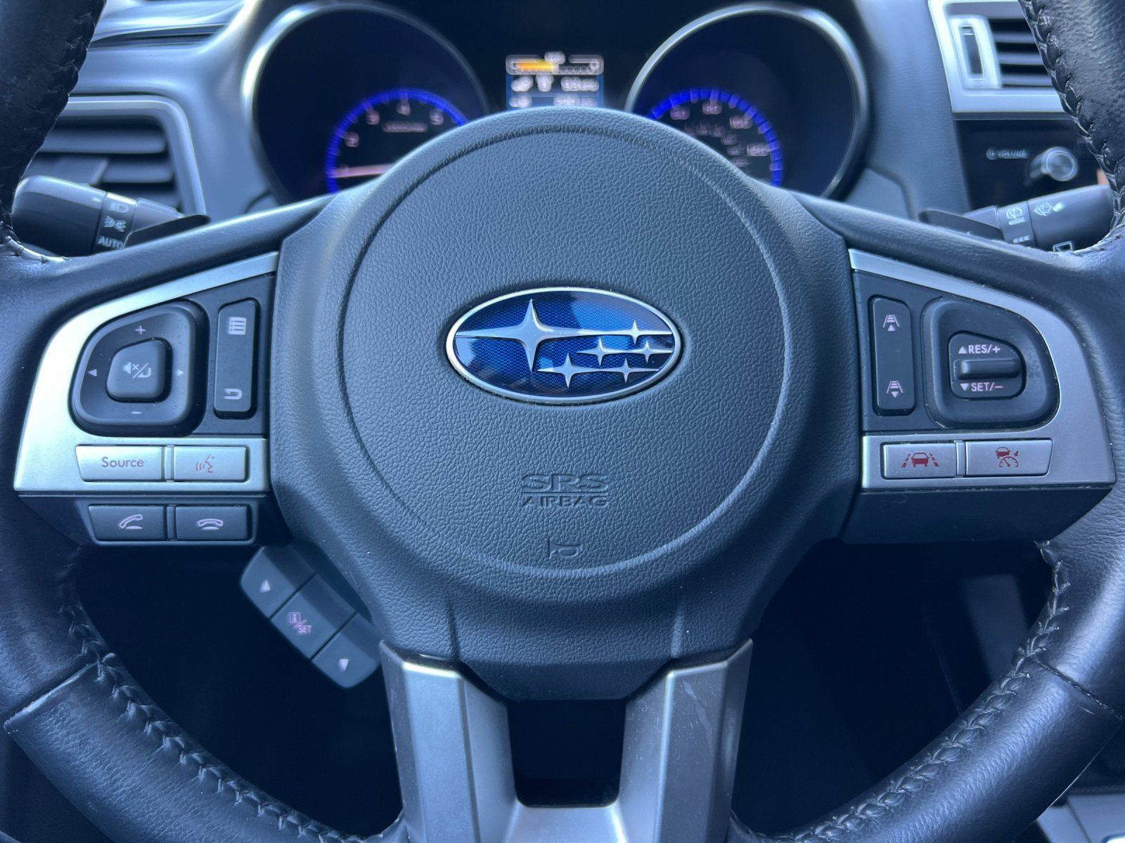 2016 Subaru Outback 2.5i — full photo 23 of 28