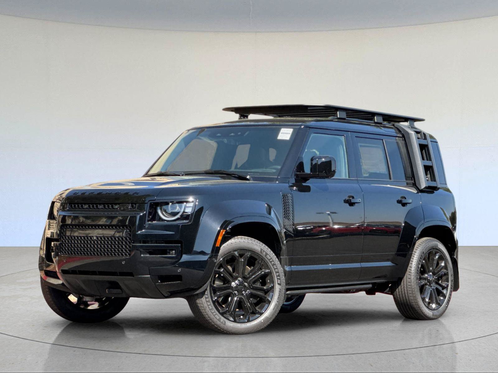 2026 Land Rover Defender 110 OCTA Black — photo 1 of 28