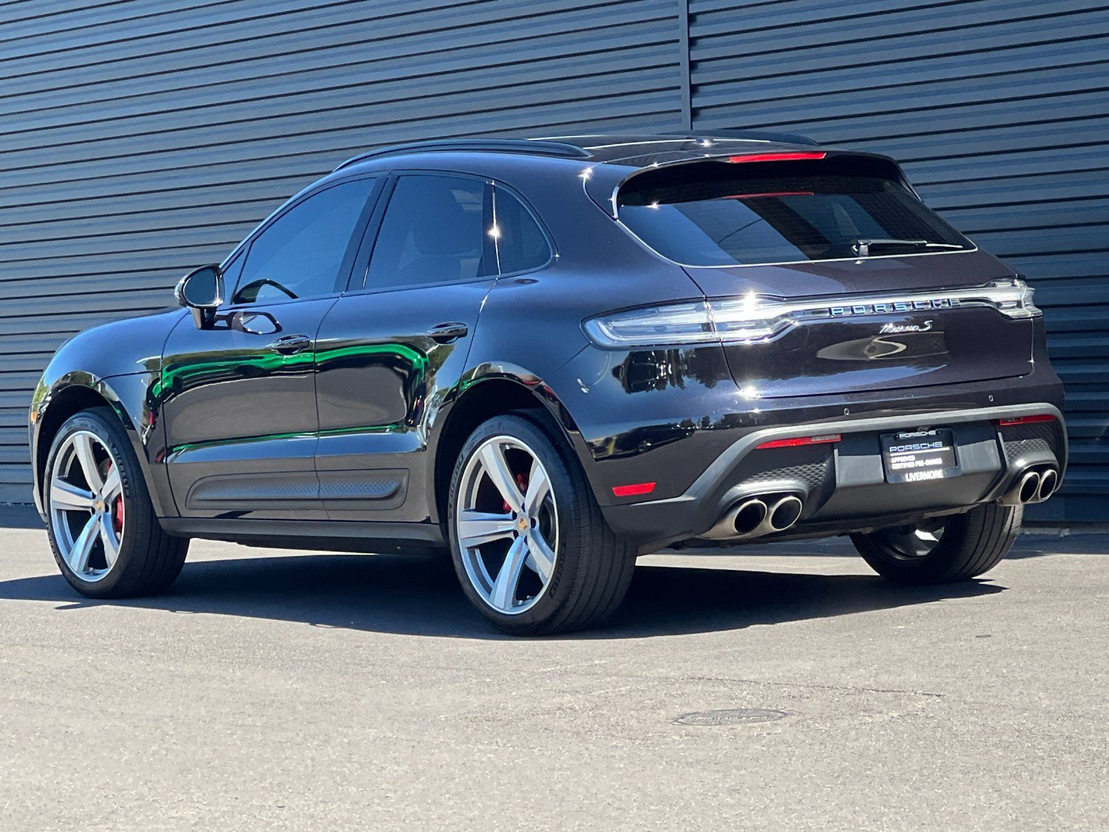 2024 Porsche Macan S — full photo 3 of 28