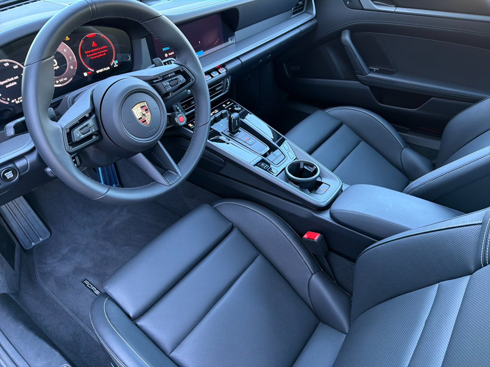 2025 Porsche 911 Carrera S — full photo 4 of 26