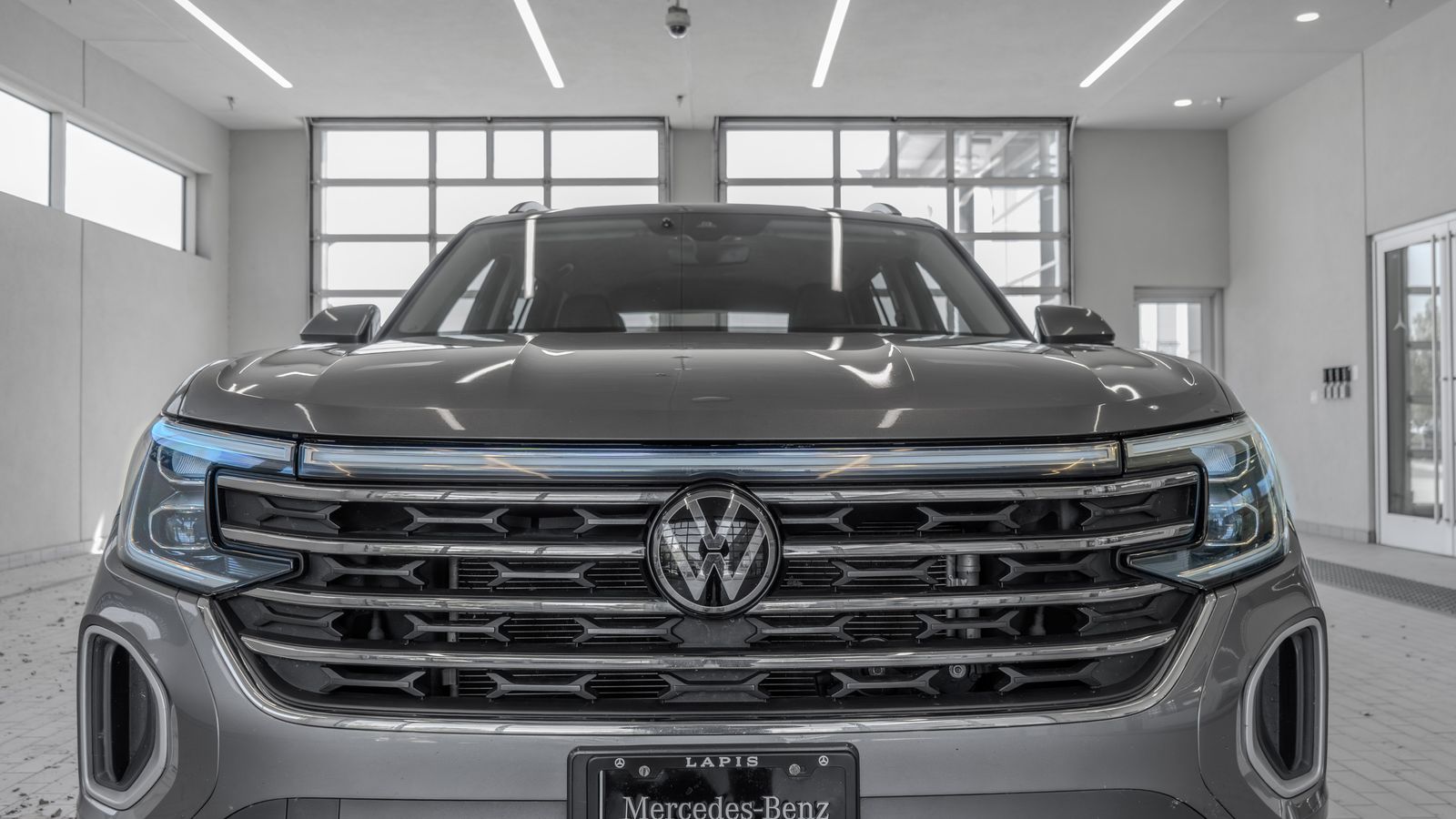 2024 Volkswagen Atlas 2.0T SE w/Technology — foto completa 23 de 35