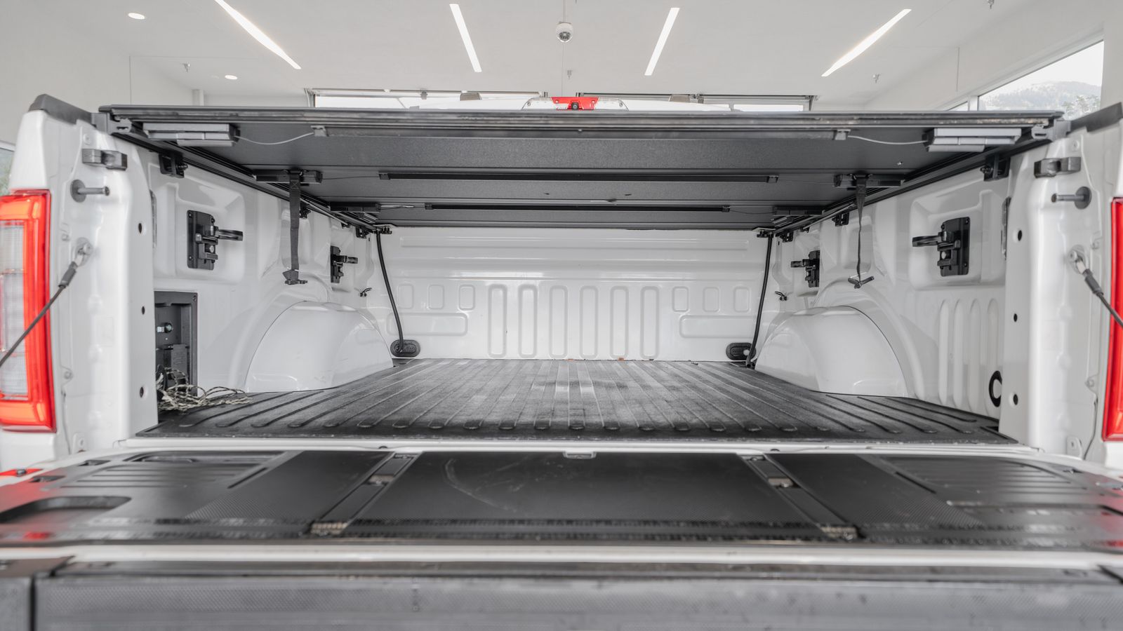 2022 Ford F-150 Platinum — full photo 33 of 33