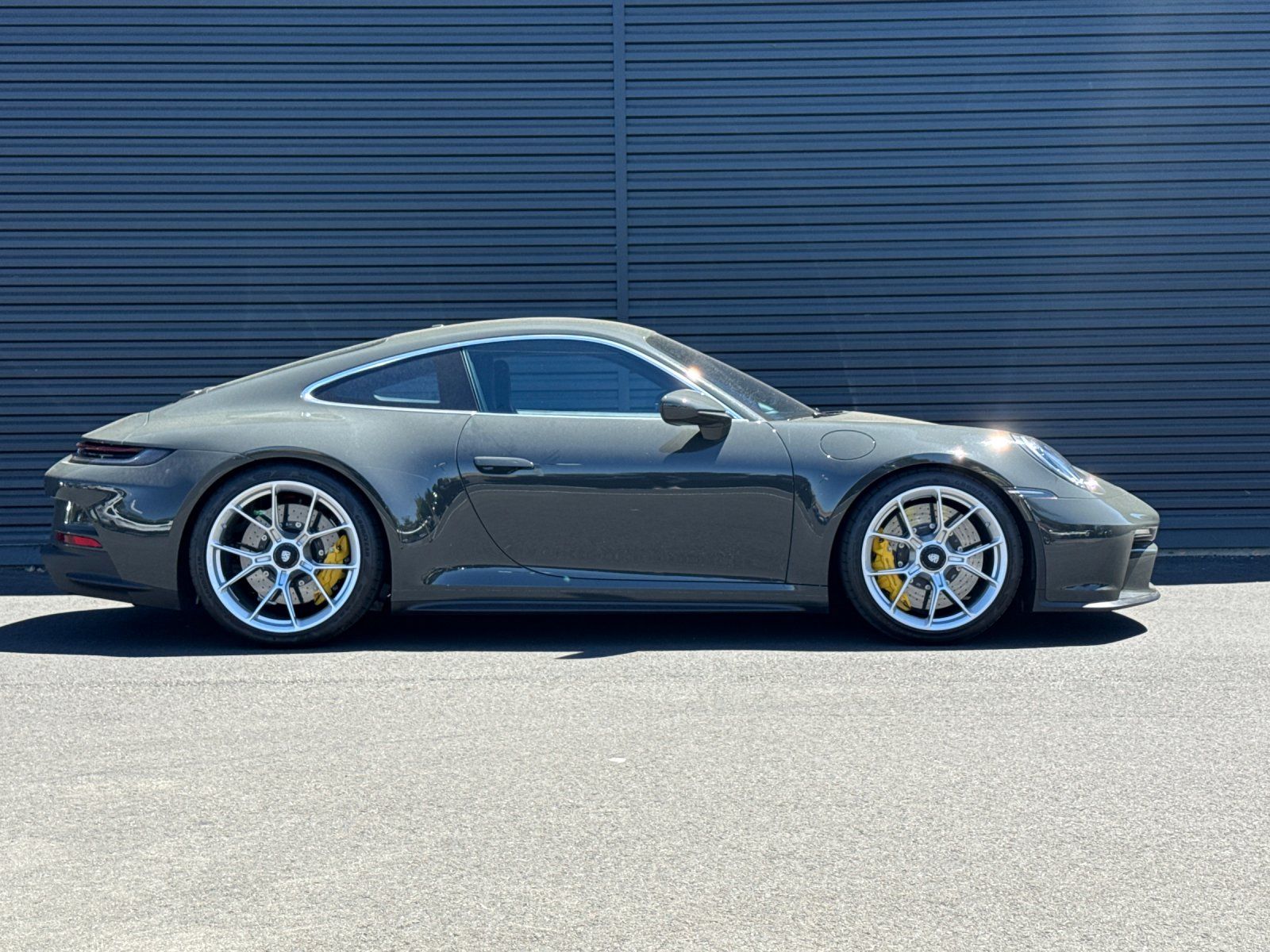 2022 Porsche 911 GT3 — foto completa 10 de 29