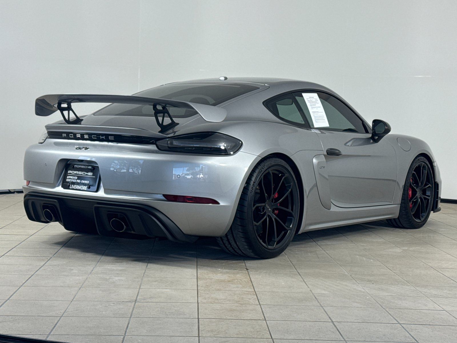 2021 Porsche 718 Cayman GT4 — full photo 8 of 26