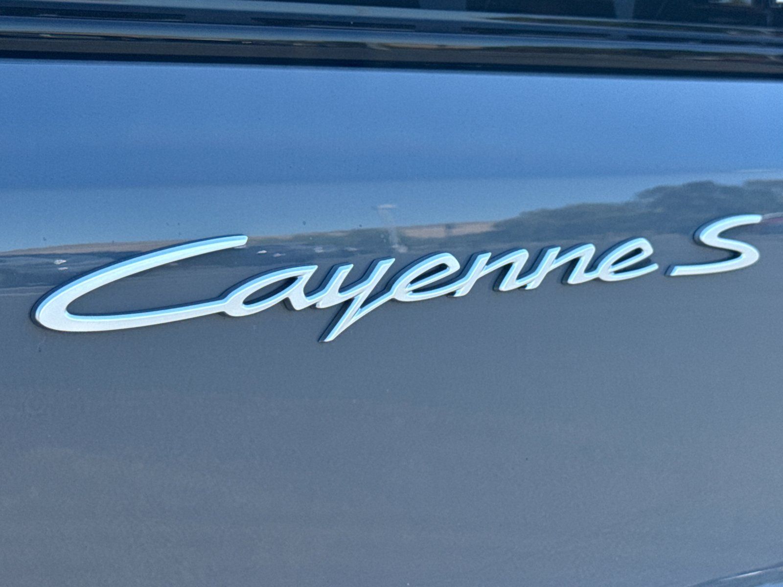 2026 Porsche Cayenne Coupe S — full photo 27 of 28