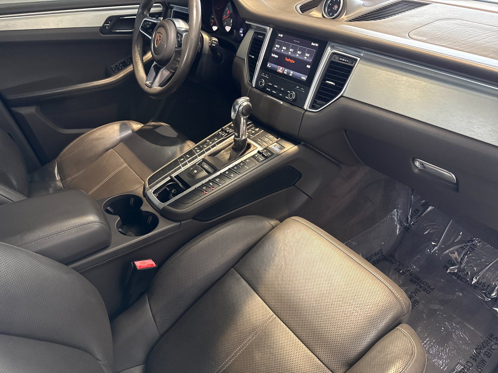 2017 Porsche Macan S — foto completa 16 de 29
