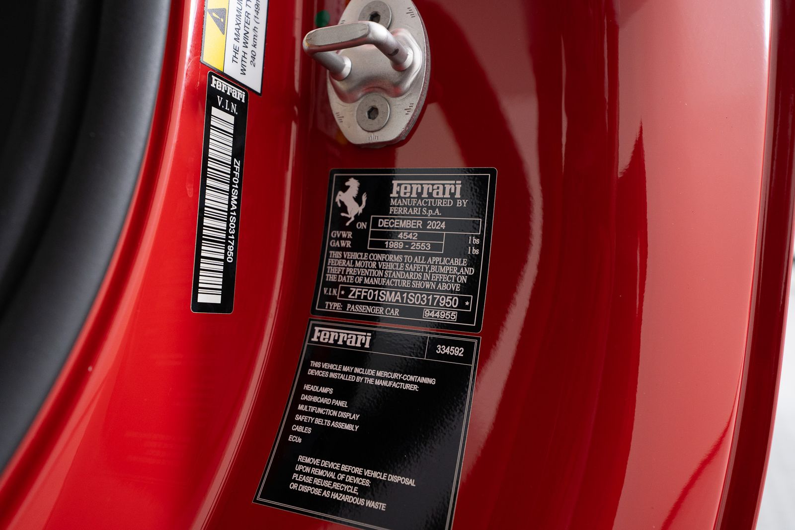 2025 Ferrari 296 GTS — foto completa 19 de 43
