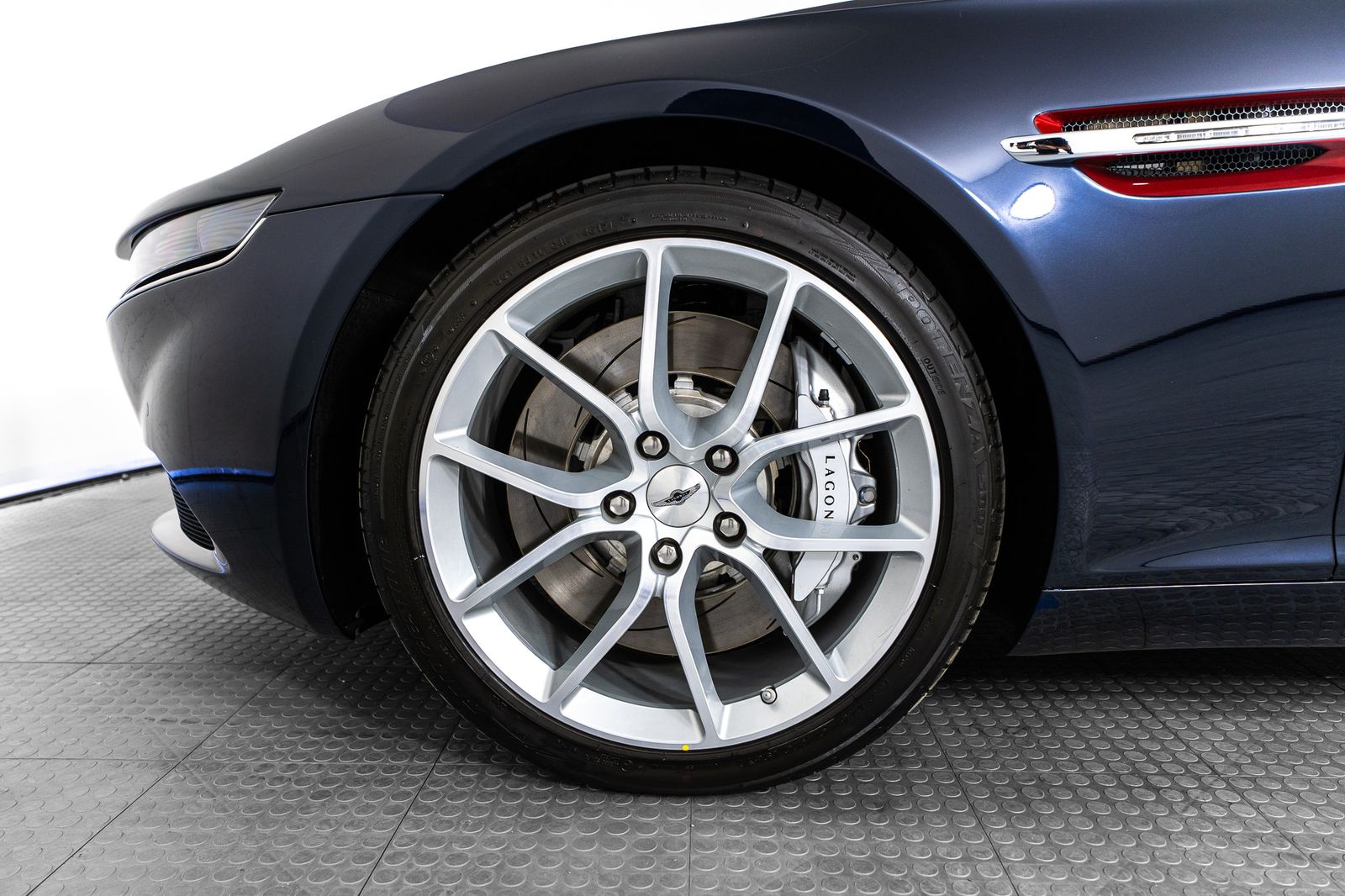 2018 Aston Martin Lagonda Taraf — foto completa 54 de 62