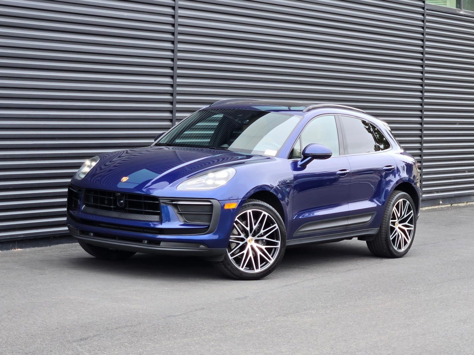 2024 Porsche Macan Base — foto completa 1 de 27