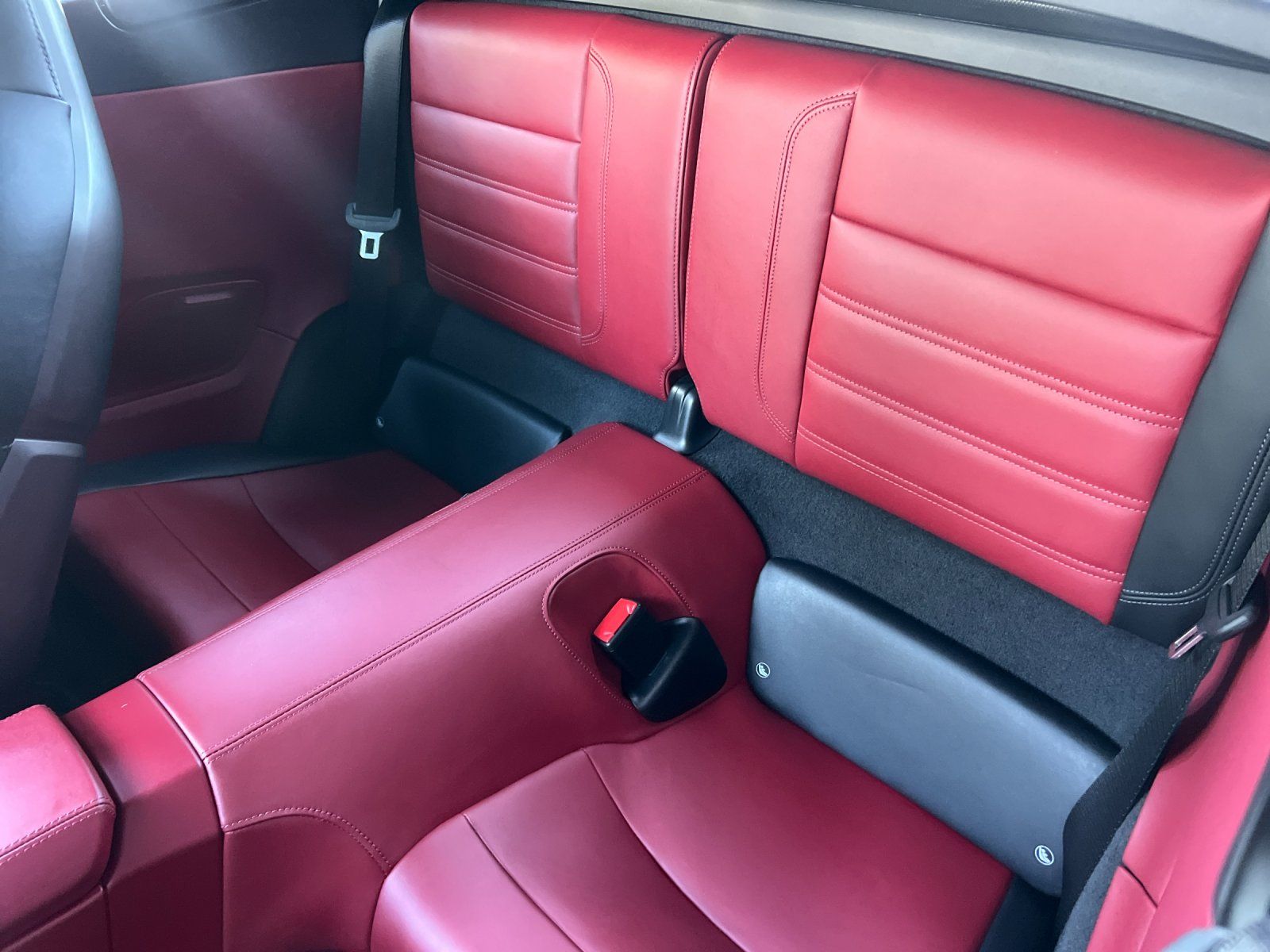 2025 Porsche 911 Carrera 4 GTS — foto completa 15 de 30