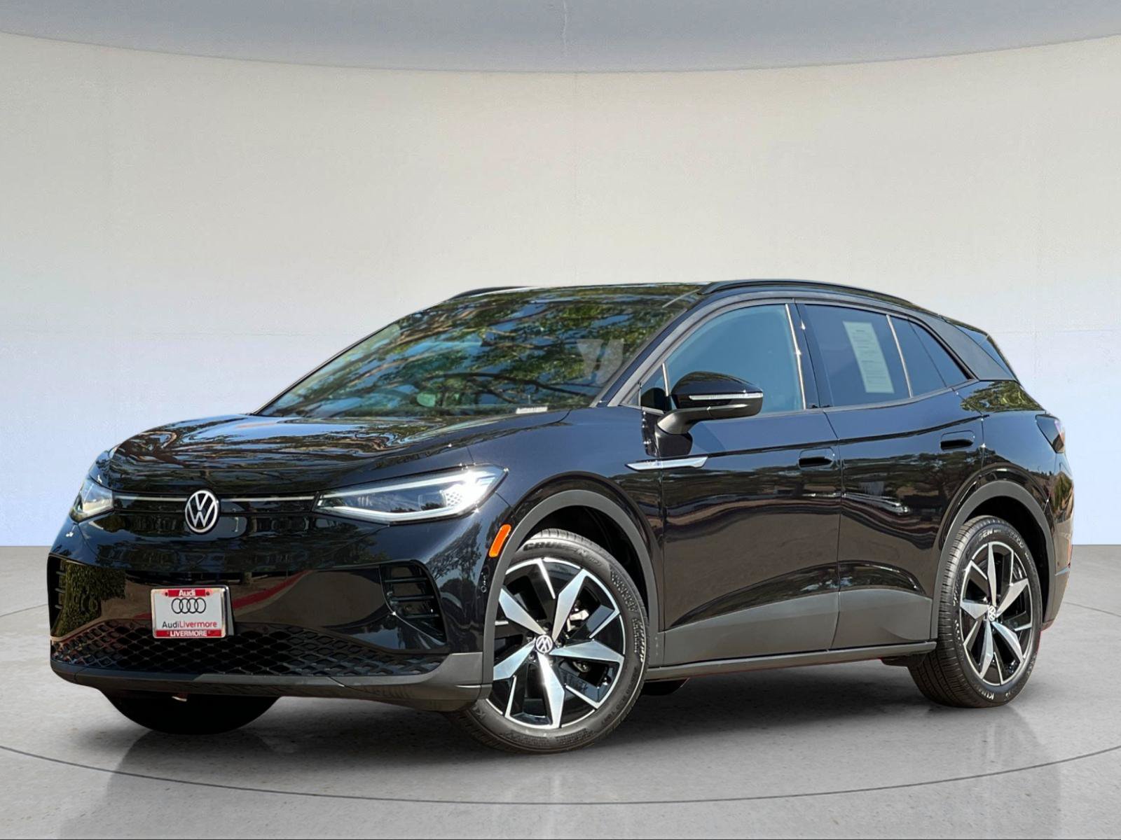 2023 Volkswagen ID.4 S — photo 1 of 28