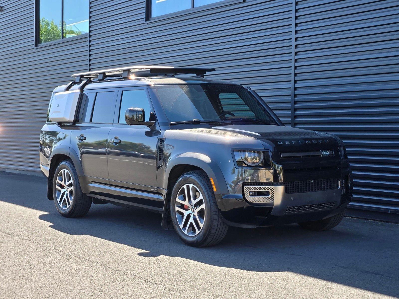 2023 Land Rover Defender 130 X — foto completa 8 de 45