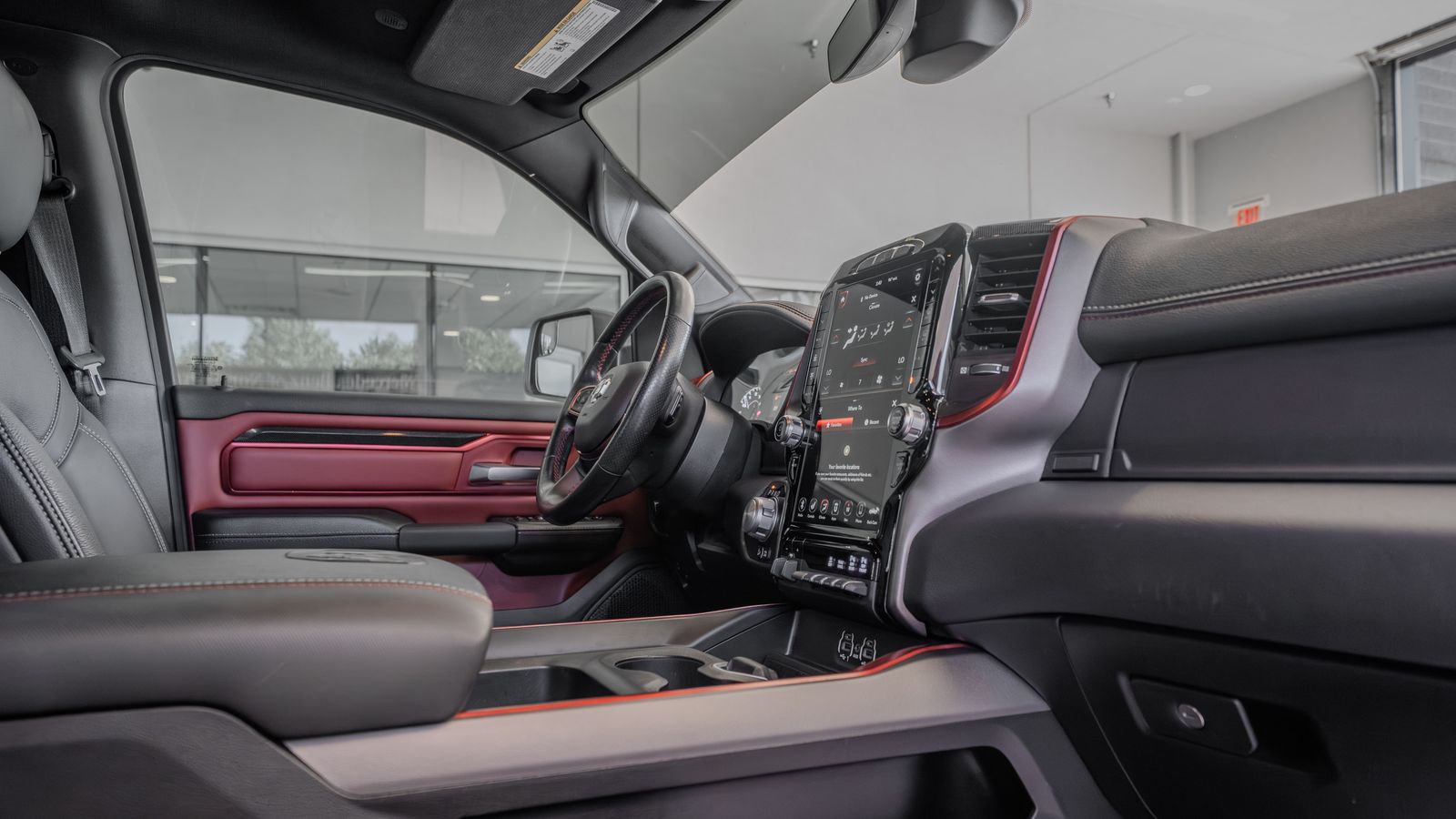 2020 Ram 1500 Rebel — foto completa 18 de 34