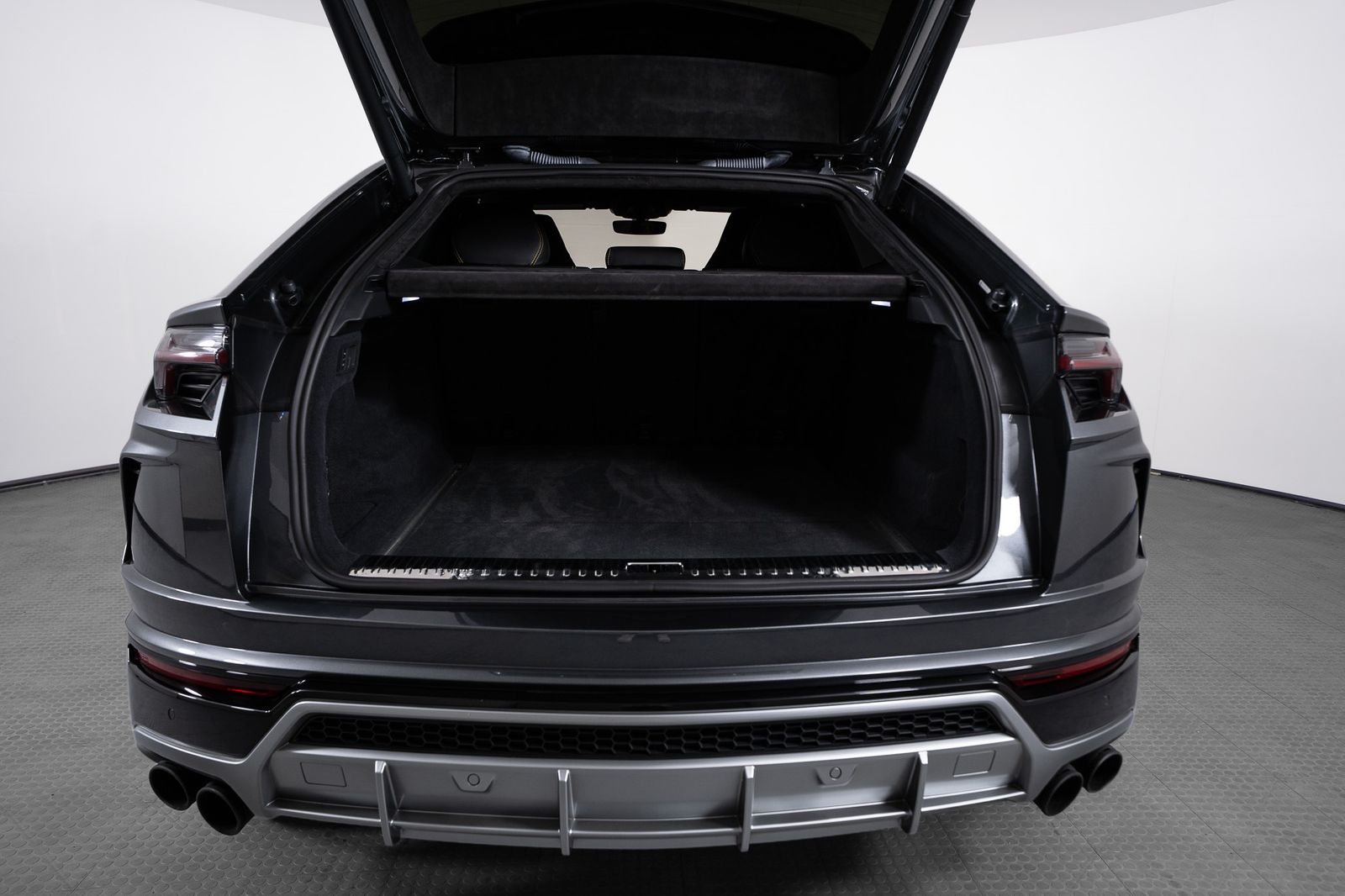 2020 Lamborghini Urus — foto completa 31 de 53