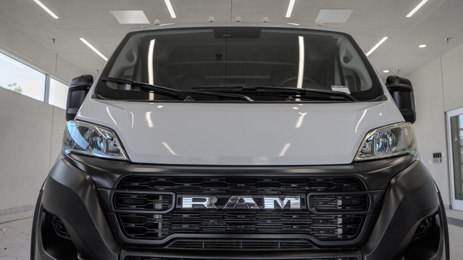 2025 Ram ProMaster 2500 Base — foto completa 22 de 33