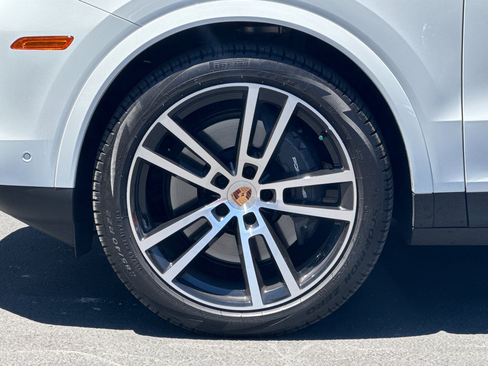 2026 Porsche Cayenne Coupe Base — full photo 27 of 29