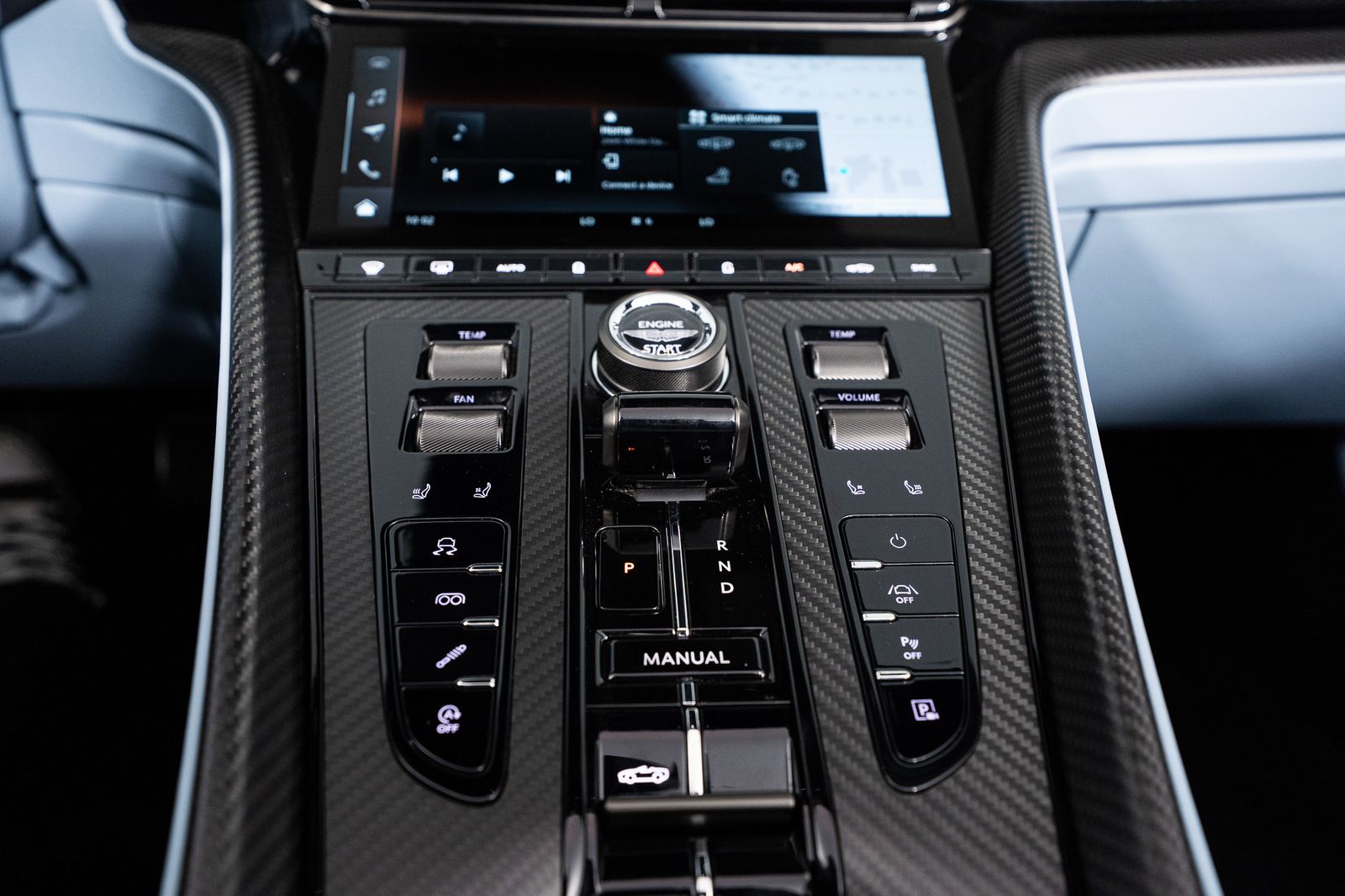 2024 Aston Martin DB12 Volante — foto completa 13 de 55