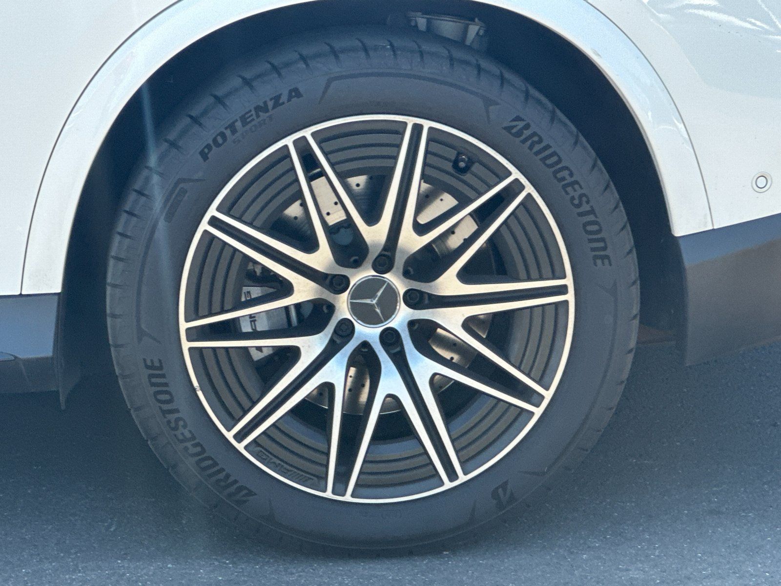 2025 Mercedes-Benz GLC GLC 43 AMG® — foto completa 26 de 28