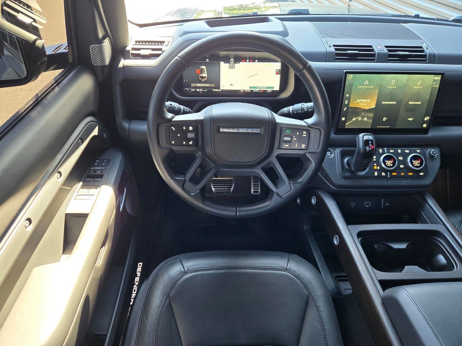 2024 Land Rover Defender 130 X — foto completa 13 de 45