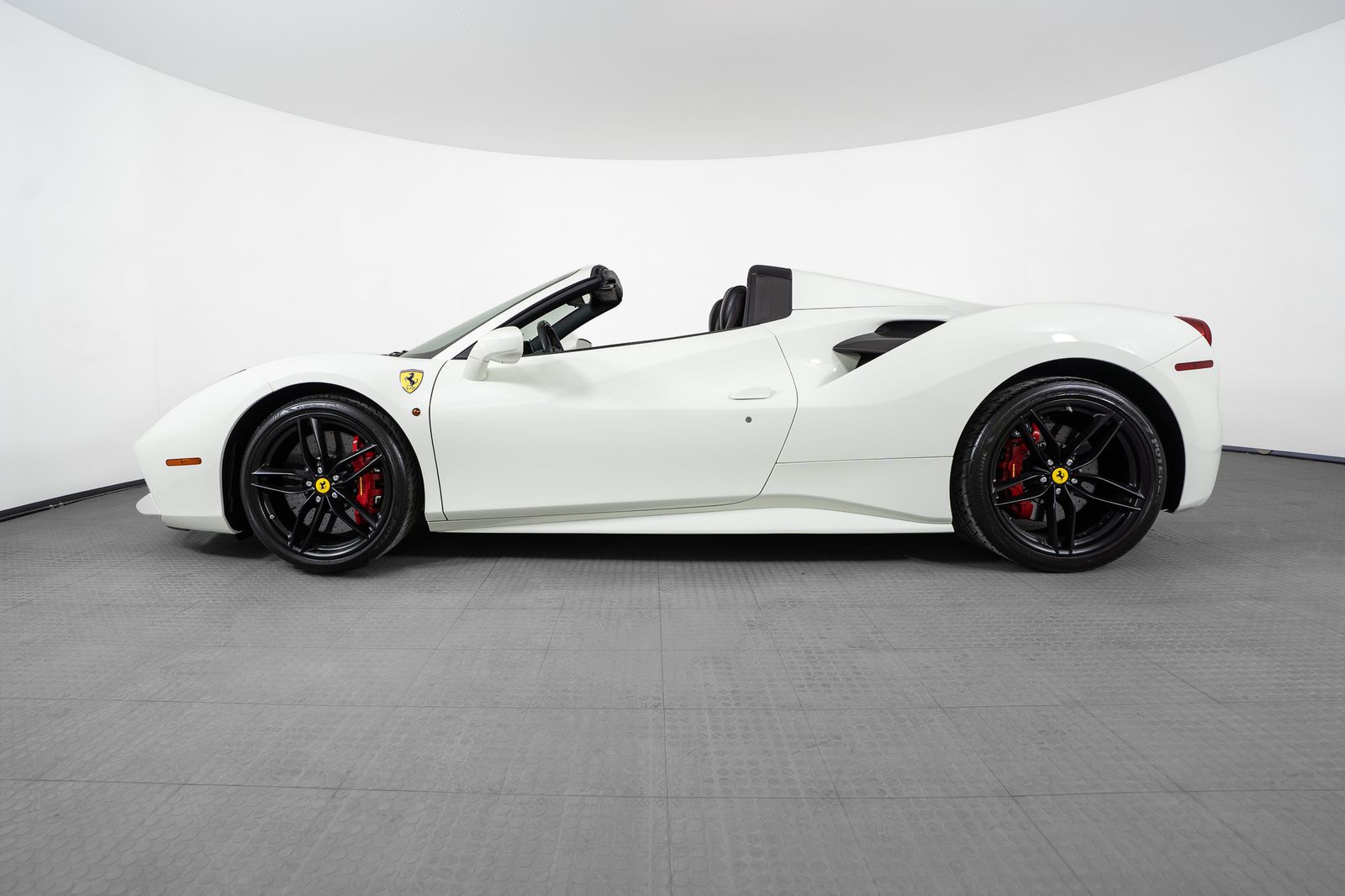 2019 Ferrari 488 Spider — foto completa 2 de 41